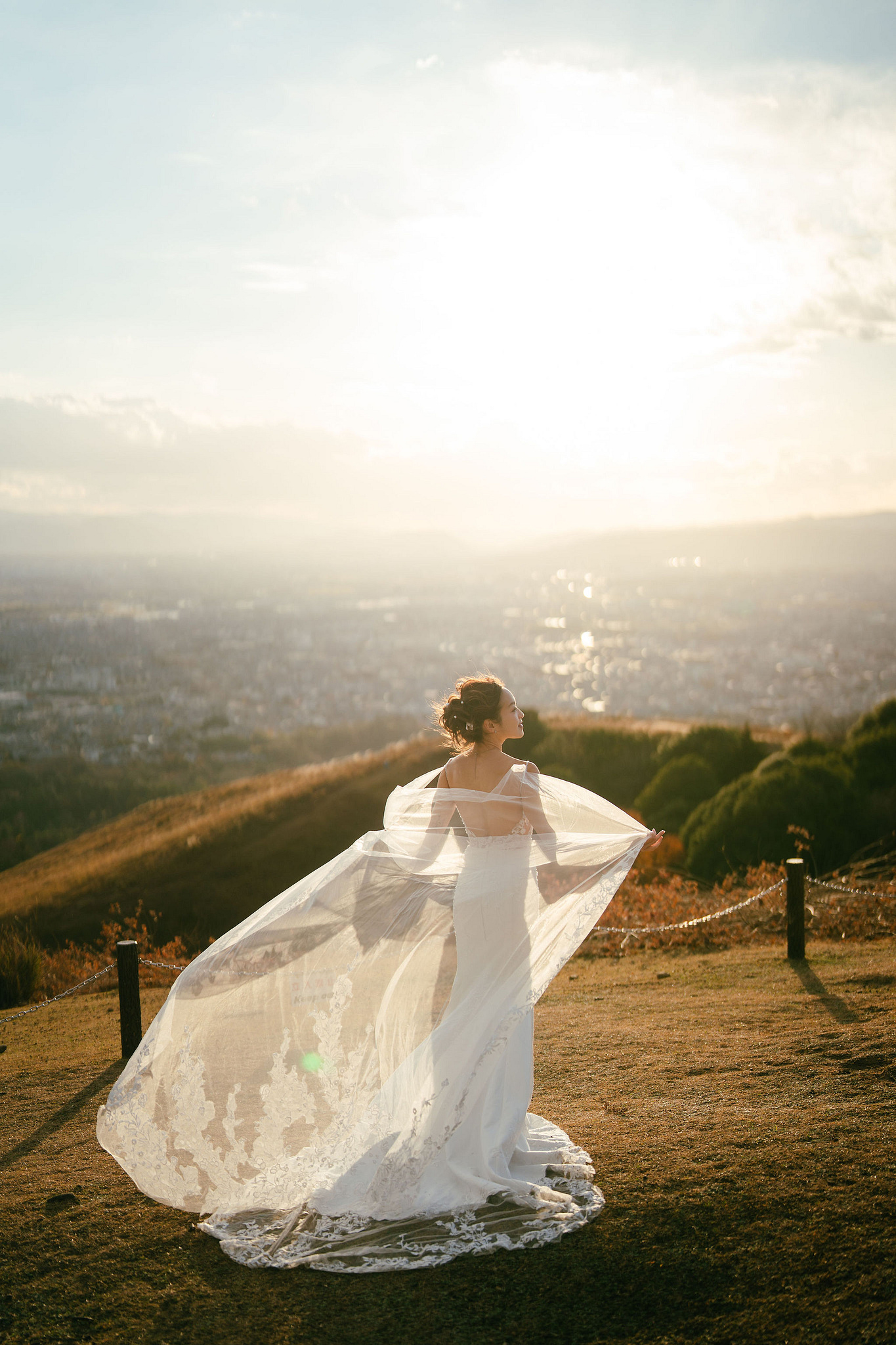 Kyoto Pre-Wedding Photoshoot | Ninenzaka, Nara Deer Park & Mt. Wakakusa at Mt. Wakakusa pre-wedding photo