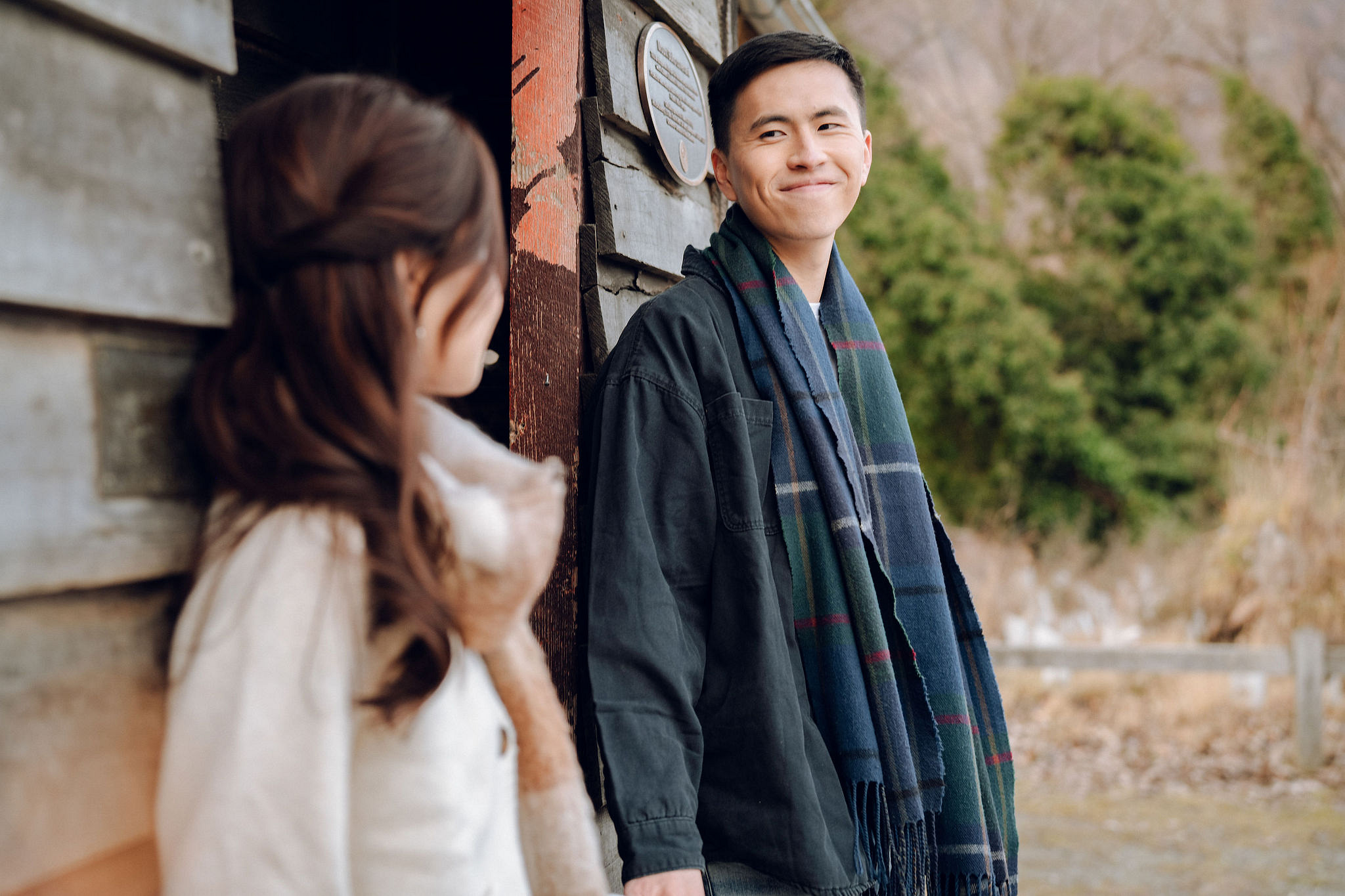 New Zealand Pre-Wedding Photoshoot with Lake Wakatipu, Skippers Canyon, Lake Tekapo, Mount Cook, and Omarama Clay Cliffs at Arrowtown pre-wedding photo