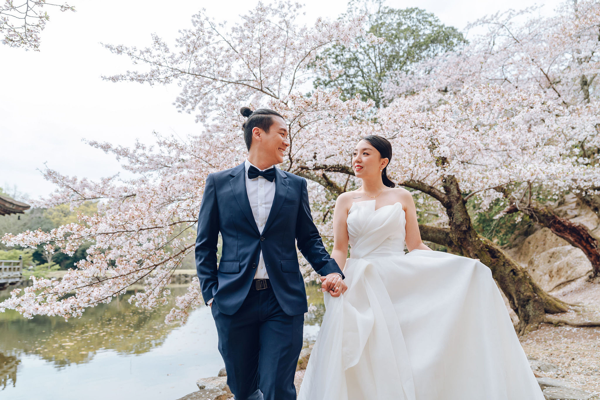 Kyoto Pre-Wedding Photoshoot | Historic Higashiyama Streets, Keage Incline & Nara Park at Keage Incline & Kamo Riverbanks pre-wedding photo