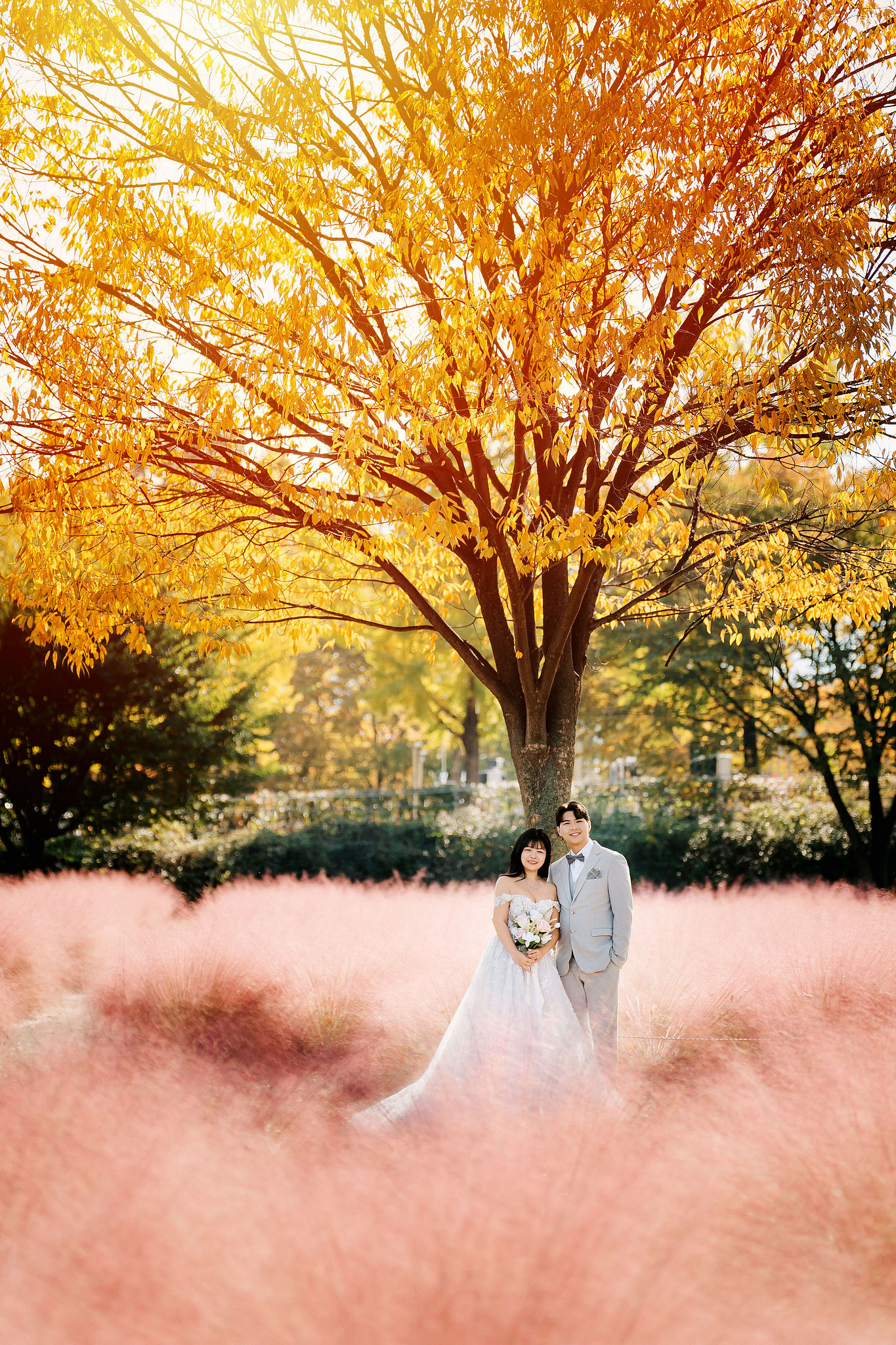 Seoul Pre-Wedding Photoshoot | Muhly Park, Seoul Forest & Cafe Street` at Muhly Park pre-wedding photo