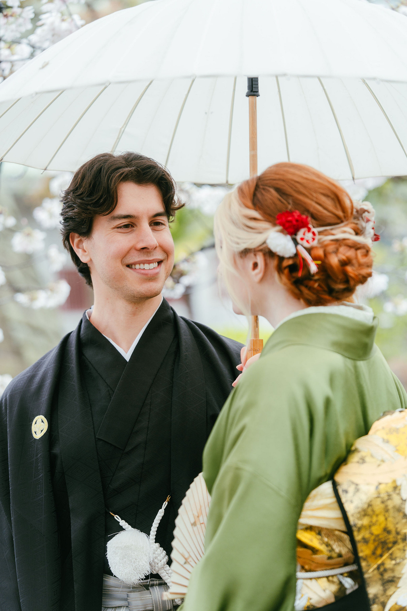 Tokyo & Mt. Fuji Pre-Wedding Photoshoot | Tokyo Garden Shrine, Lake Kawaguchiko & Shinjuku Street at Tokyo Garden Shrine pre-wedding photo