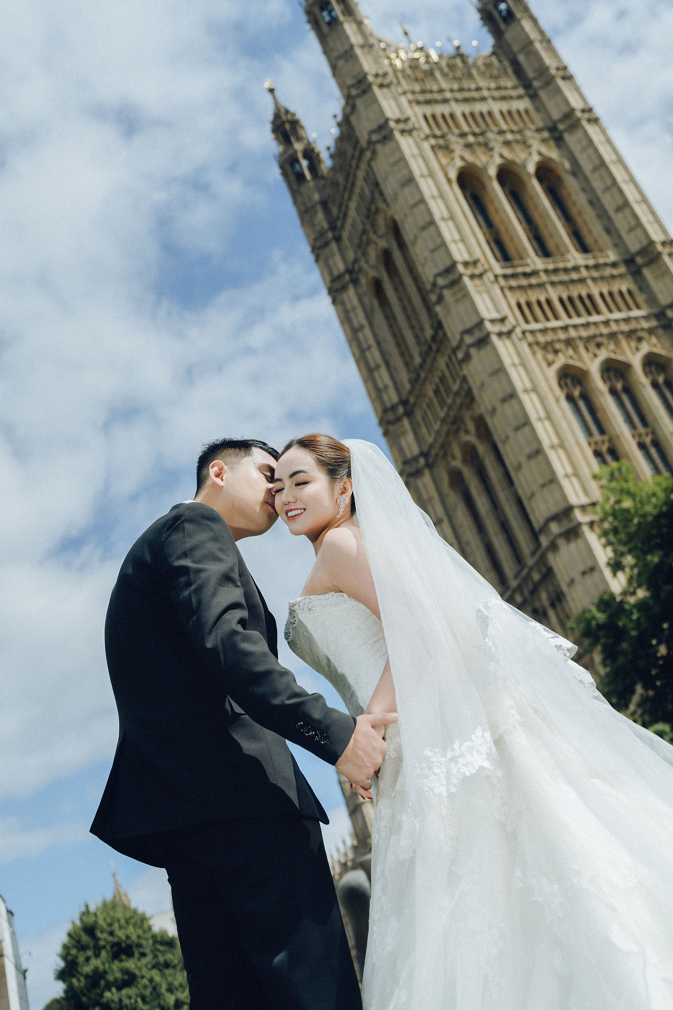 London Pre-Wedding Photoshoot | Westminster, St. Paul’s Cathedral & London Streets at Westminster pre-wedding photo