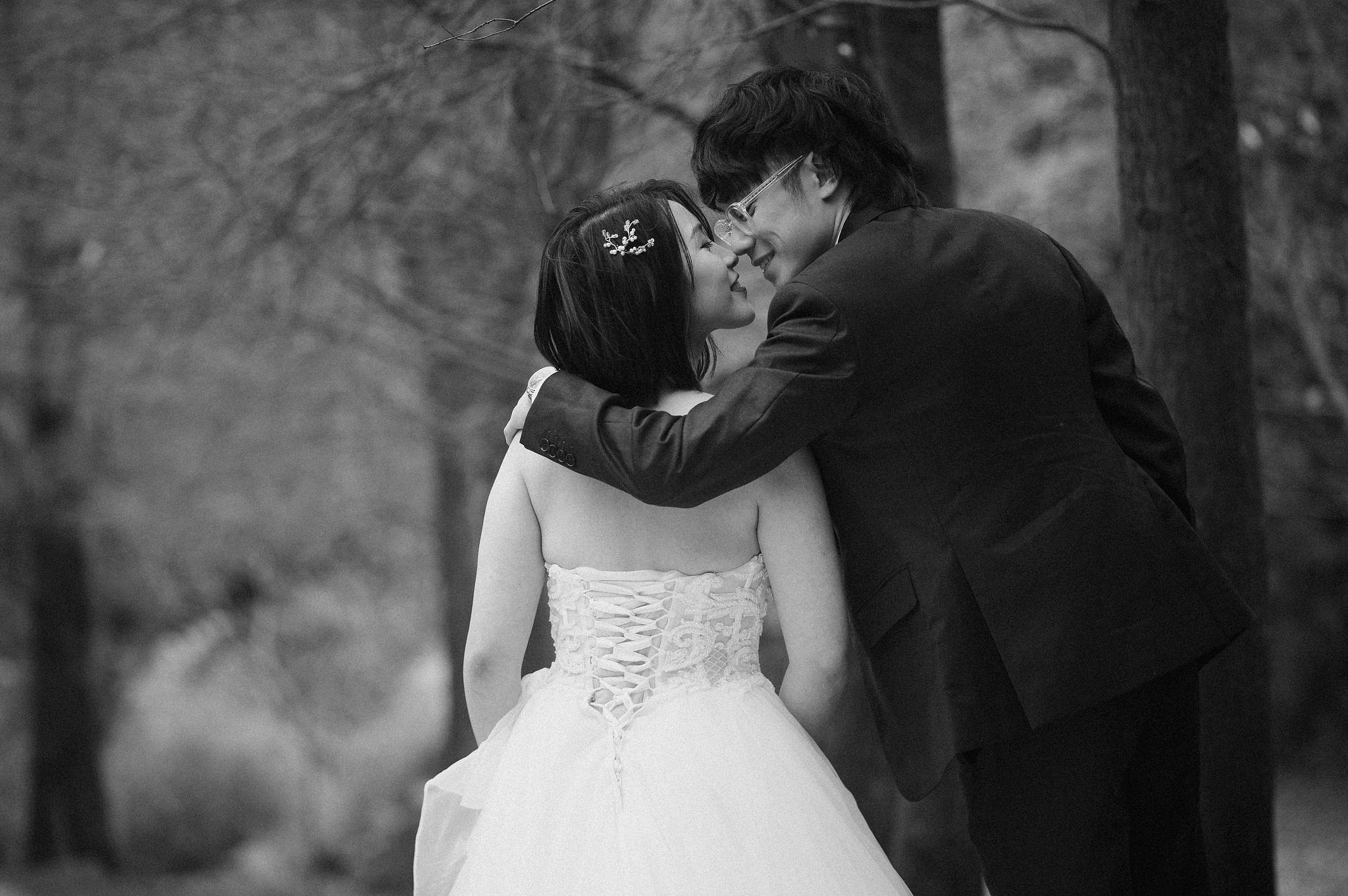 Taiwan Pre-Wedding Photoshoot | Ximending, Lengshuikeng & Jiufen at Leng Shui Keng pre-wedding photo