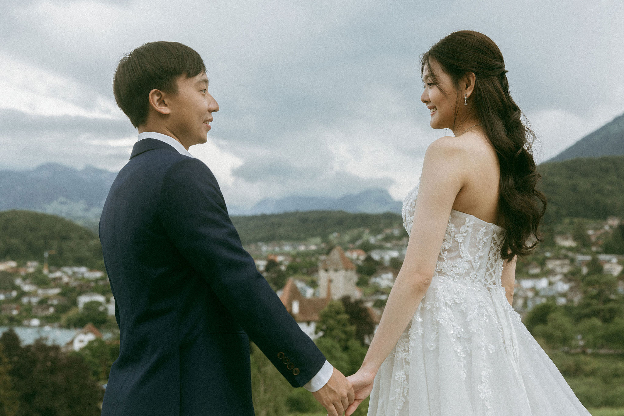 Switzerland Pre-Wedding Photoshoot | Spiez at Spiez pre-wedding photo