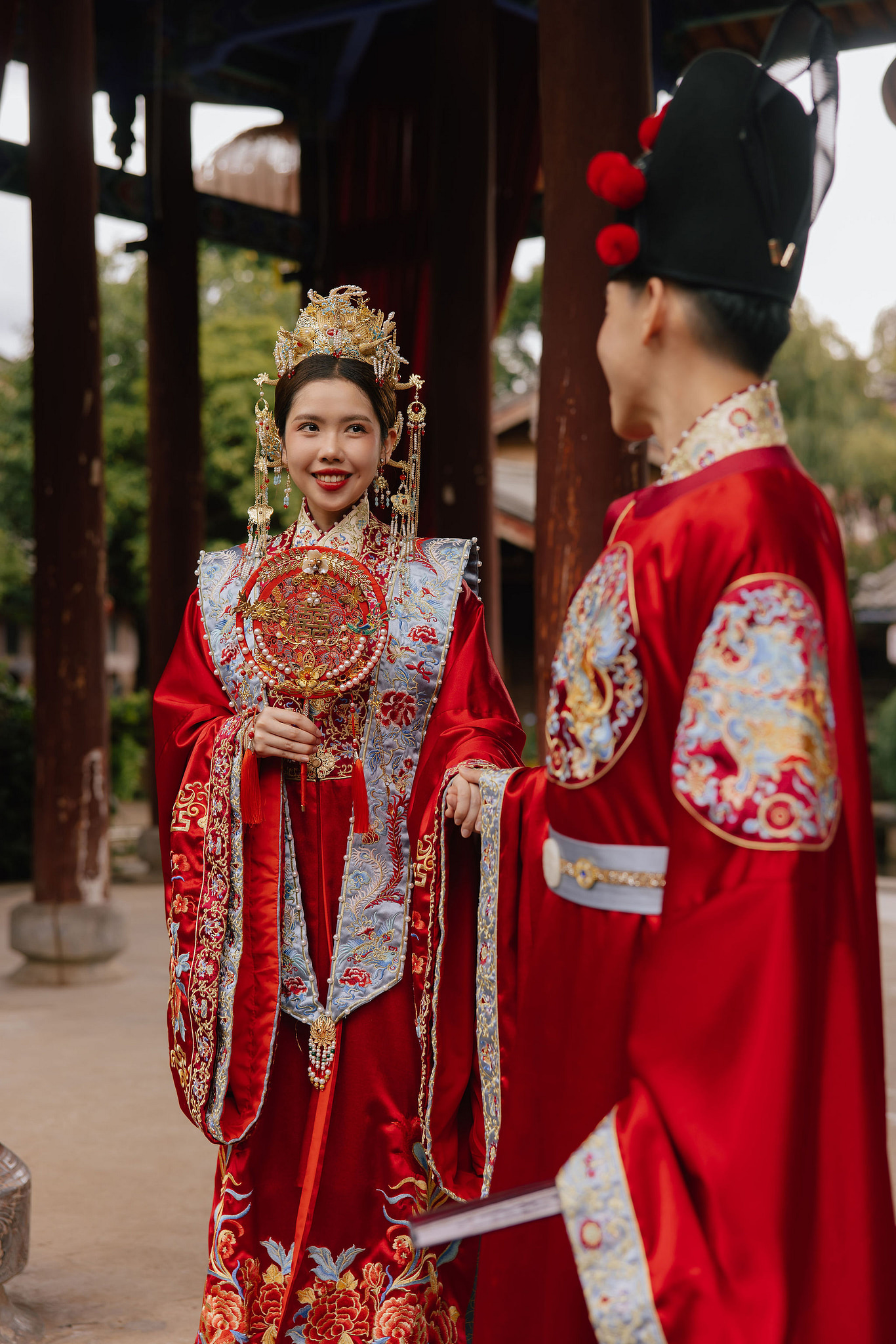 Yunnan Pre-Wedding Photoshoot Lijiang Dragon Jade Mountain Tribal Experience Ancient Town Hanfu at Yunnan Ancient Town pre-wedding photo