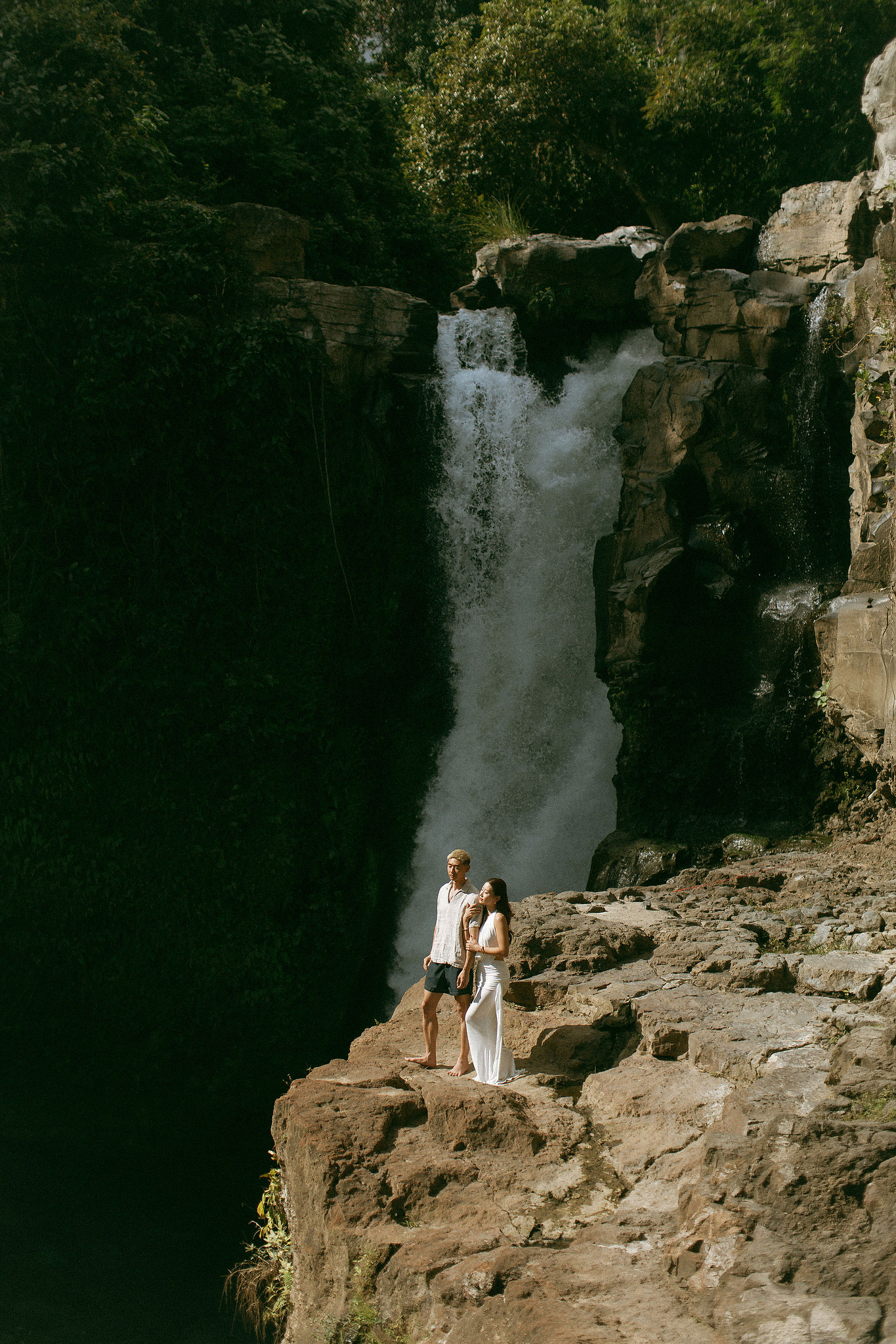 Bali Pre-Wedding Photoshoot | Lake Tamblingan, Kebun Raya Botanic Gardens & Blangsinga Waterfall at Blangsinga Waterfall pre-wedding photo