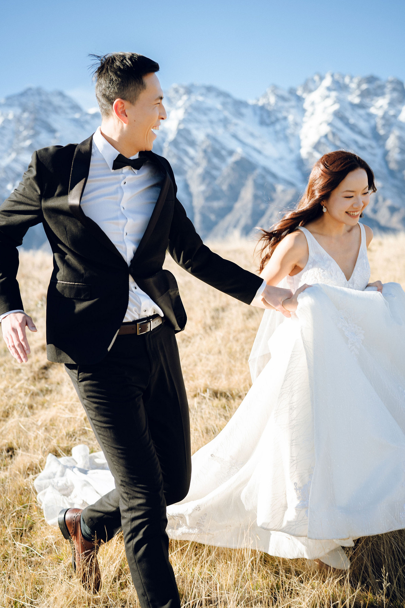 New Zealand Pre-Wedding Photoshoot with Lake Wakatipu, Skippers Canyon, Lake Tekapo, Mount Cook, and Omarama Clay Cliffs at Lake Wakatipu pre-wedding photo