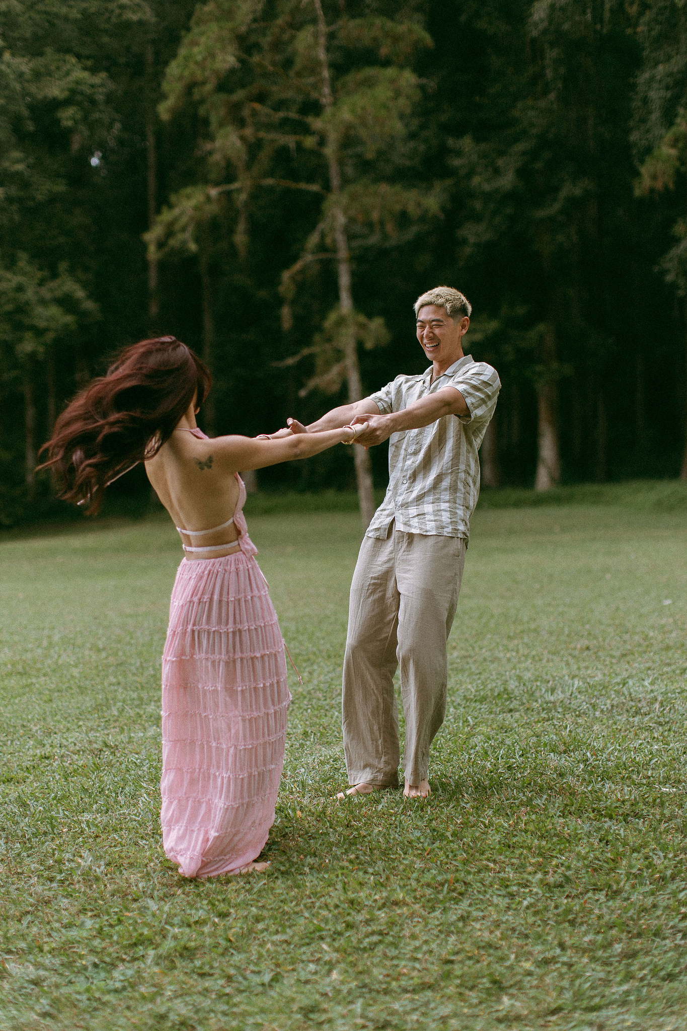 Bali Pre-Wedding Photoshoot | Lake Tamblingan, Kebun Raya Botanic Gardens & Blangsinga Waterfall at Botanic Gardens pre-wedding photo