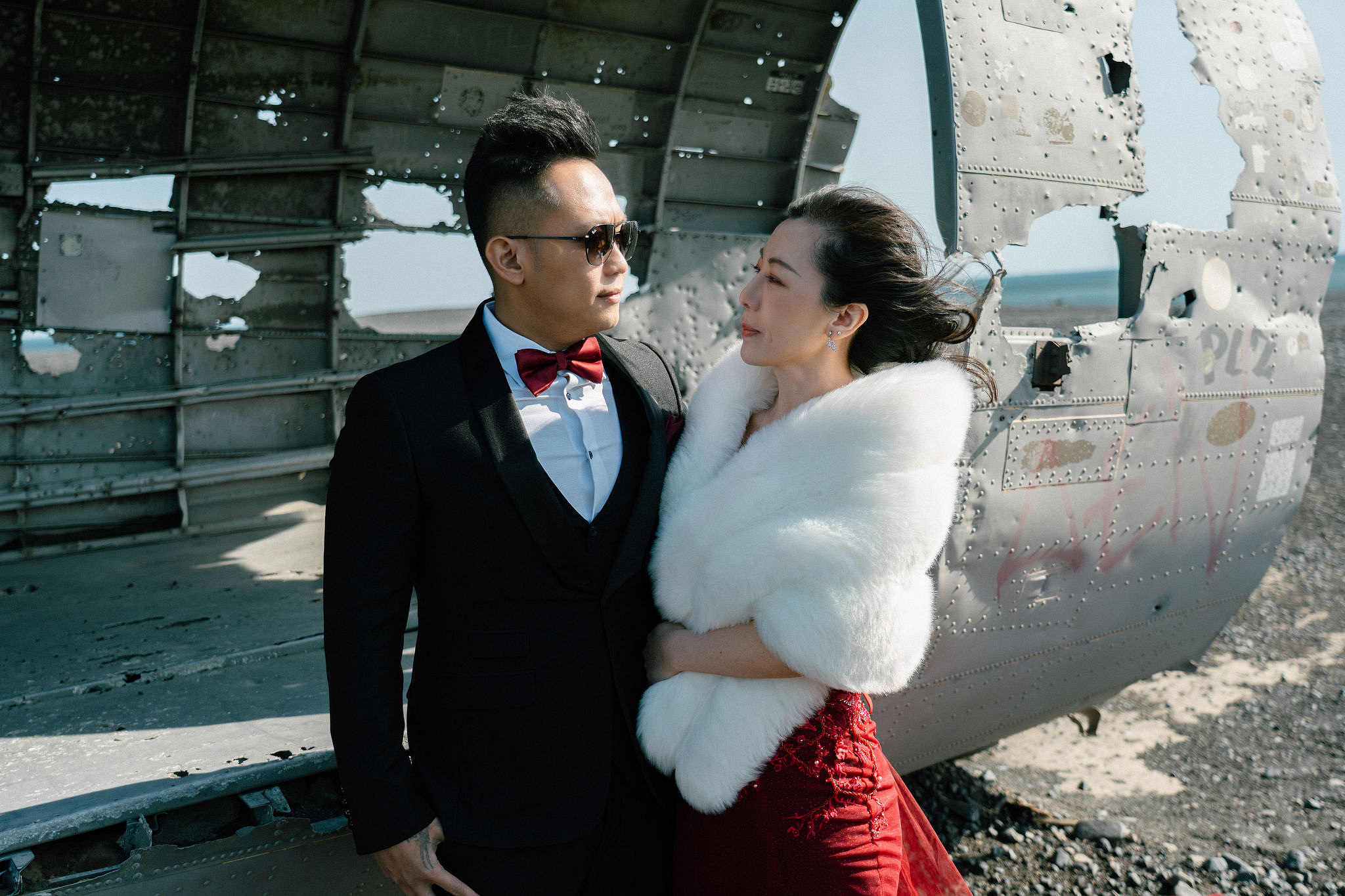 Iceland Pre-Wedding Photoshoot | Hallgrimskirkja, Skogafoss, DC Plane Wreck & Black Sand Beach at DC Plane Wreck pre-wedding photo