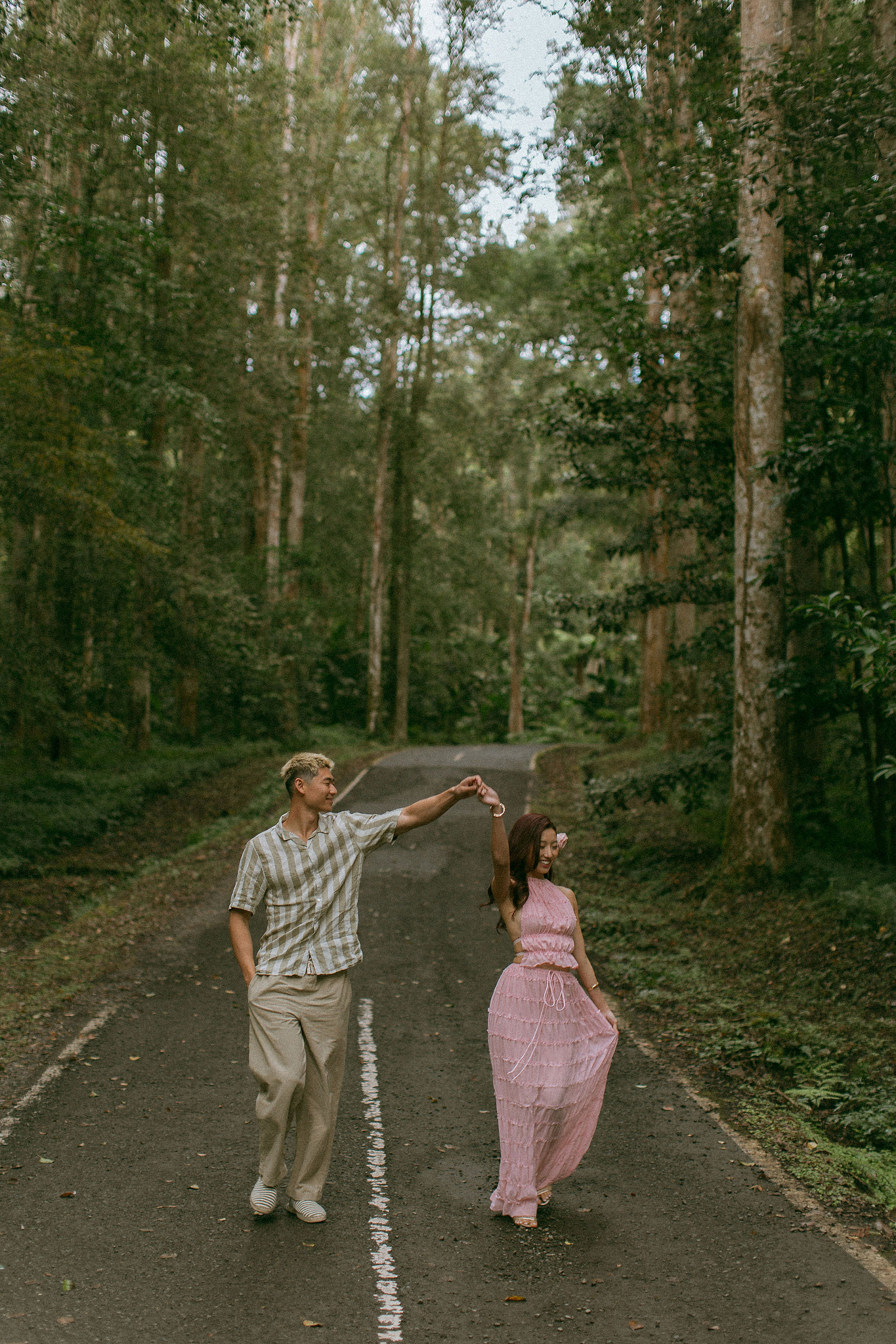 Bali Pre-Wedding Photoshoot | Lake Tamblingan, Kebun Raya Botanic Gardens & Blangsinga Waterfall at Botanic Gardens pre-wedding photo