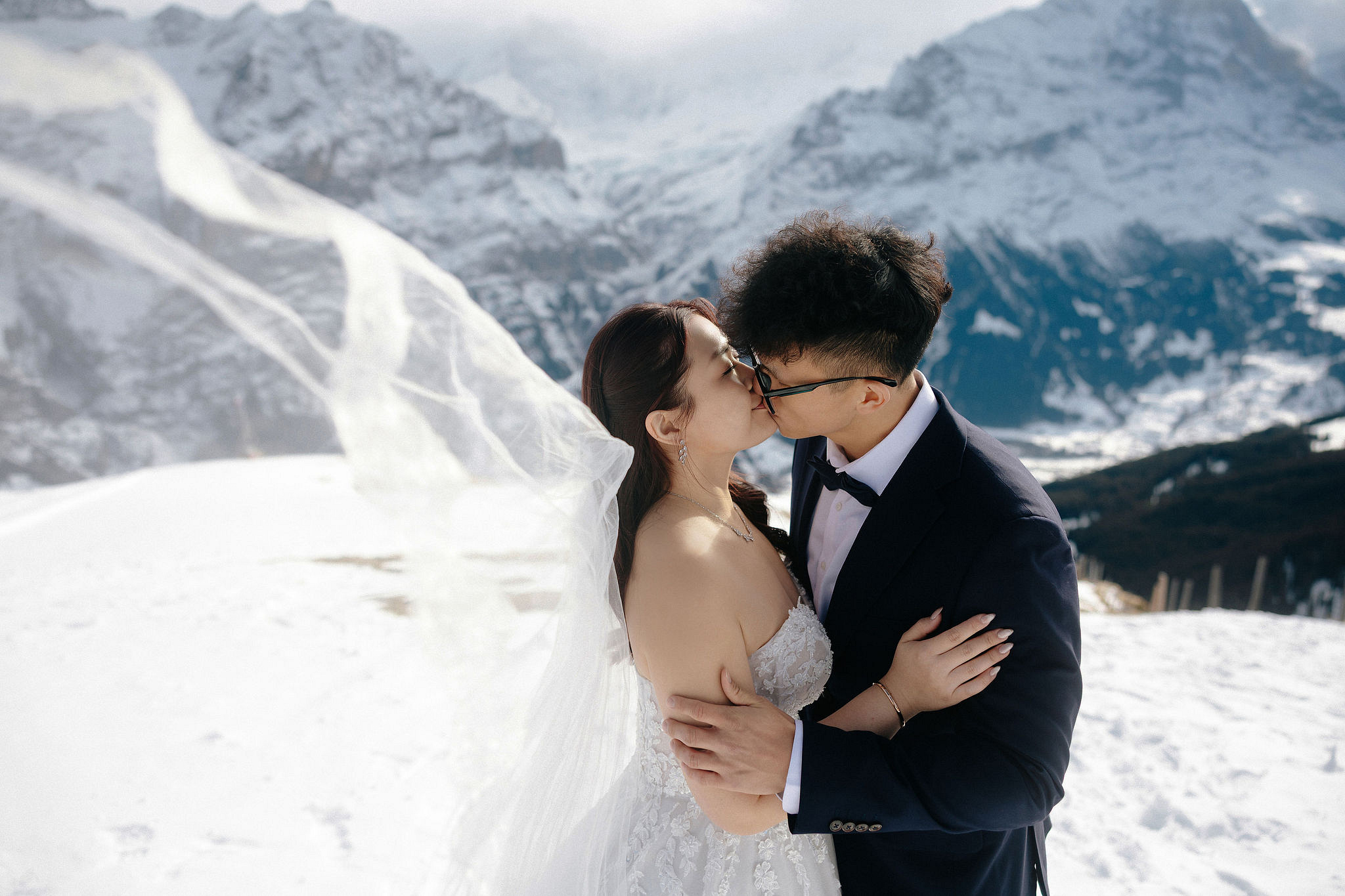 Switzerland Pre-Wedding Photoshoot | Lauterbrunnen, Grindelwald First & Lake Brienz at Grindelwald First pre-wedding photo