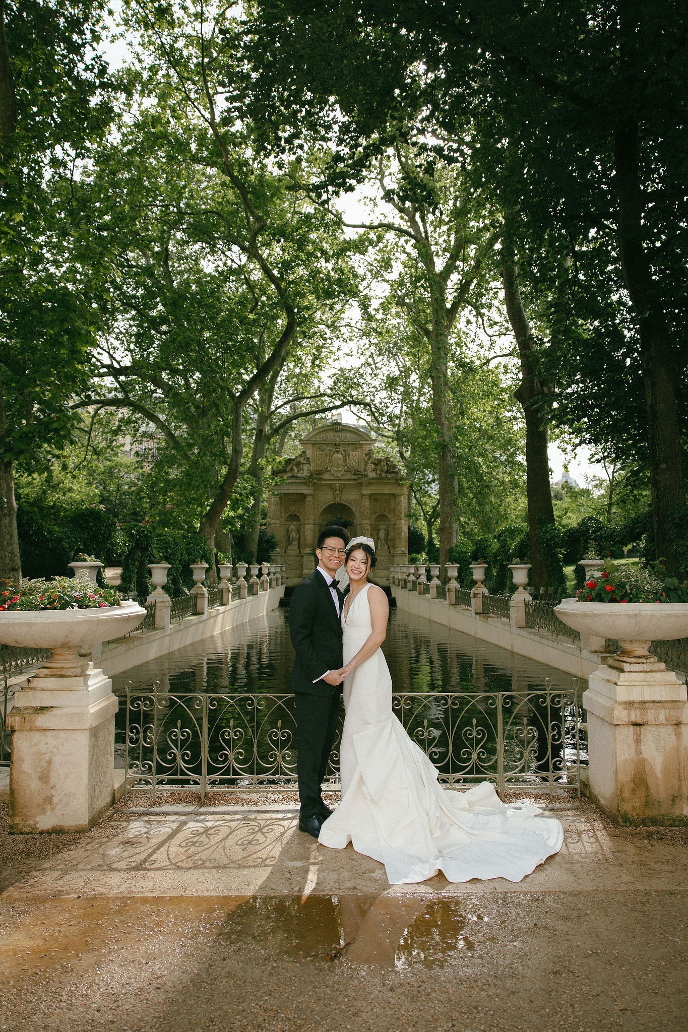 Paris Pre-Wedding Photoshoot | Place du Trocadéro, Luxembourg Gardens, Parisian Café, Louvre & Bir-Hakeim Bridge at Luxembourg Gardens pre-wedding photo
