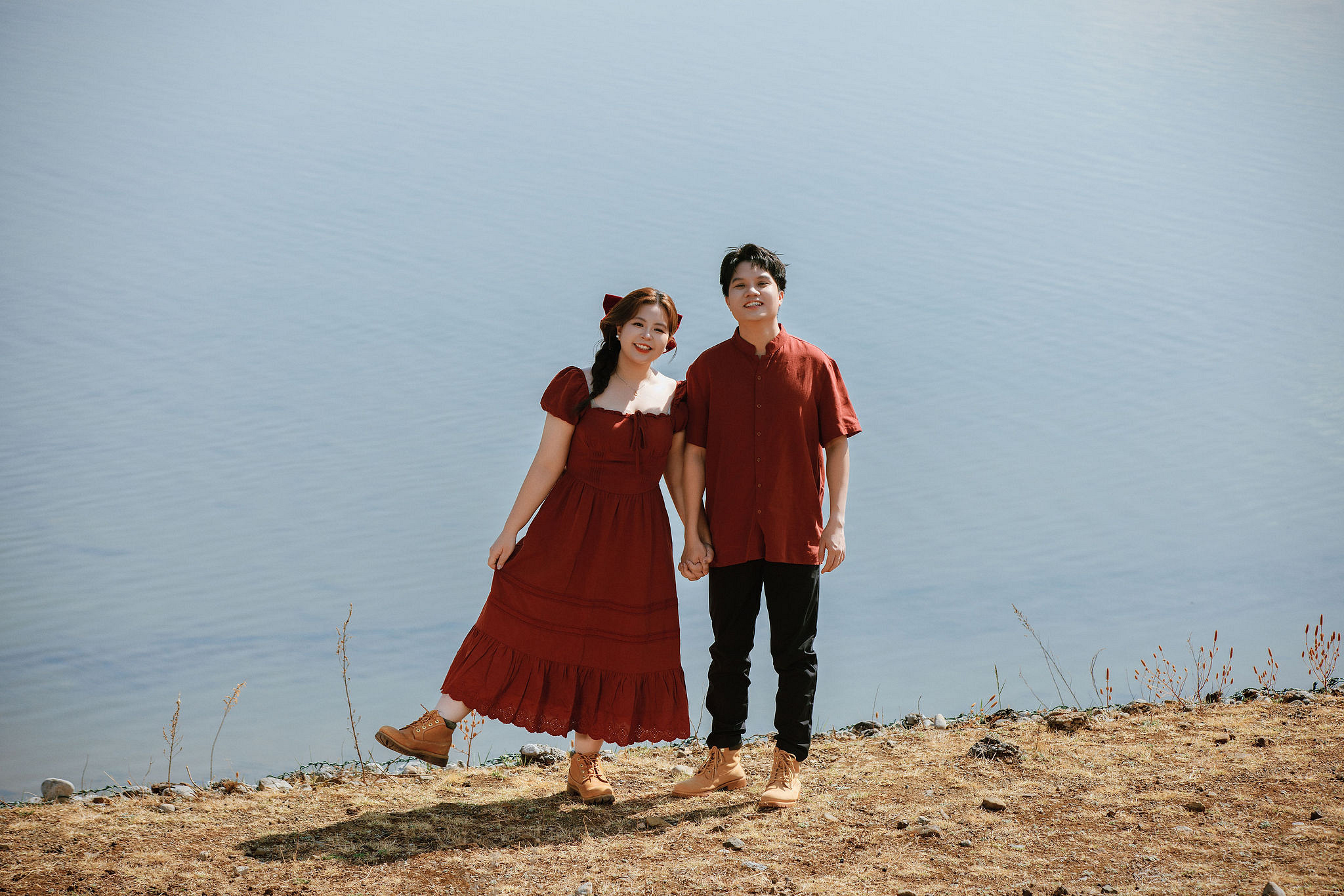 Lijiang Pre-Wedding Photoshoot | Spruce Meadow, Blue Moon Valley & Alpine Lake at Natural Lake pre-wedding photo