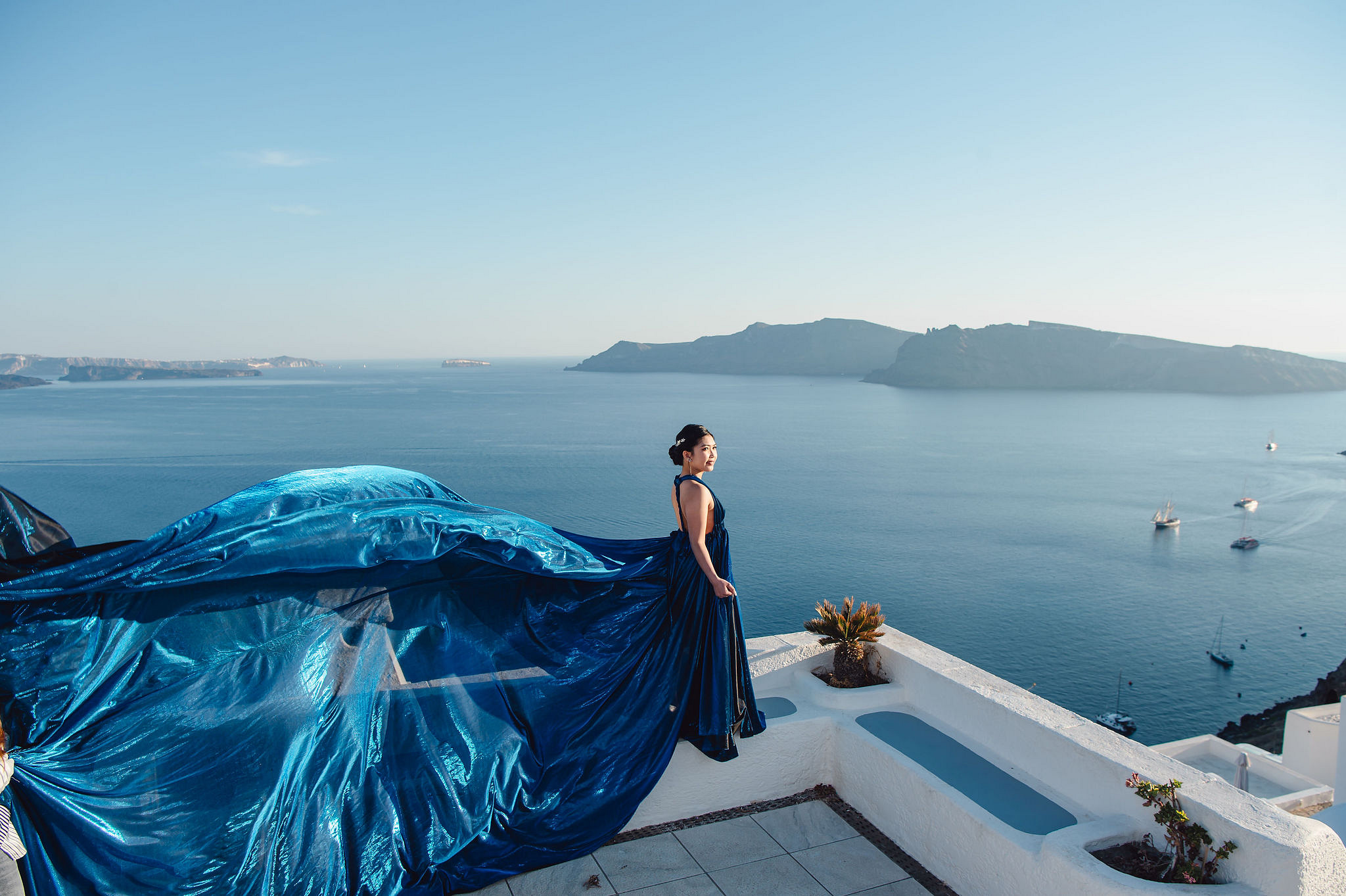 Santorini Pre-Wedding Photoshoot | Imerovigli, Firostefani & Finikia at Finikia pre-wedding photo
