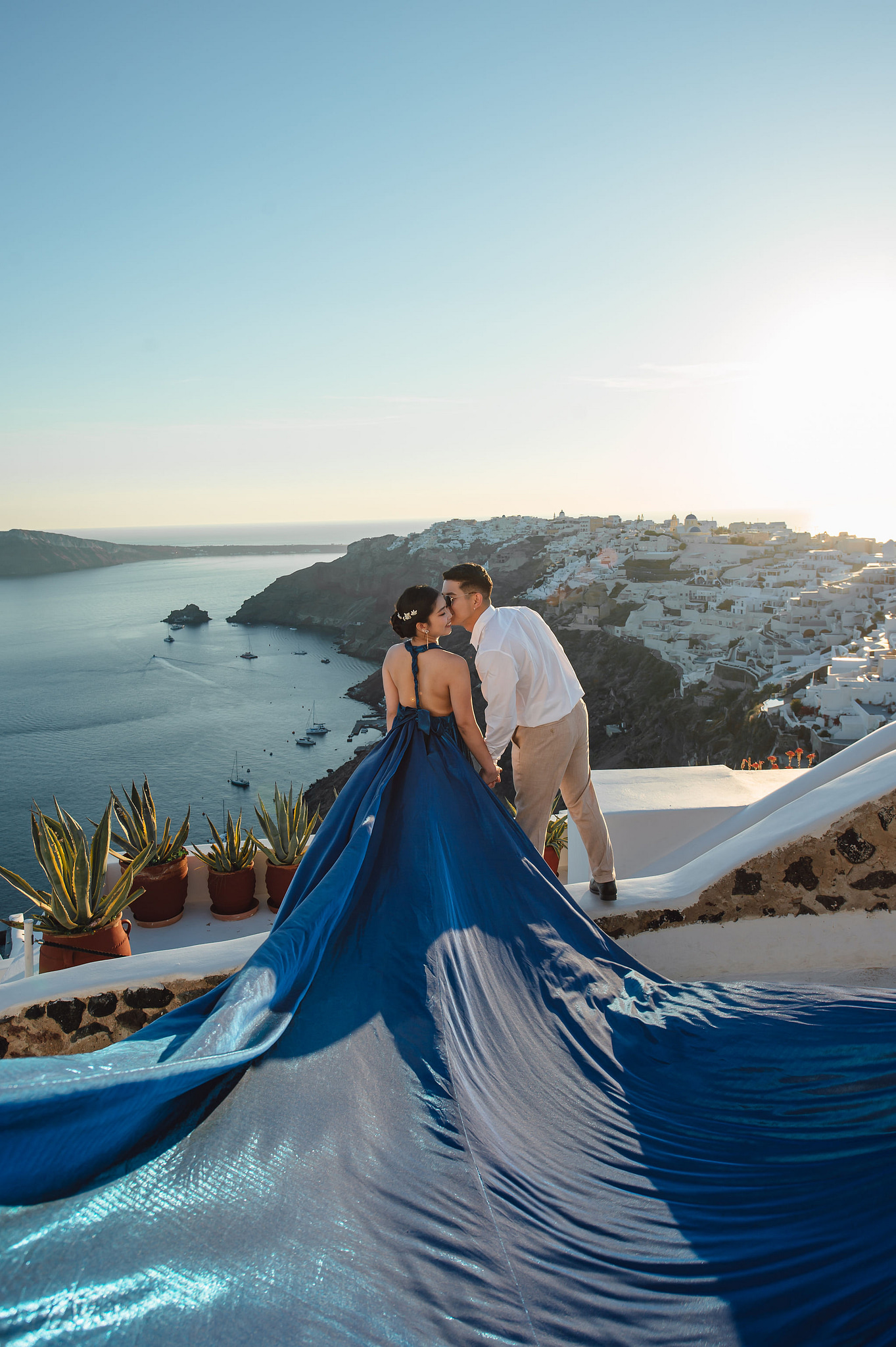 Santorini Pre-Wedding Photoshoot | Imerovigli, Firostefani & Finikia at Finikia pre-wedding photo