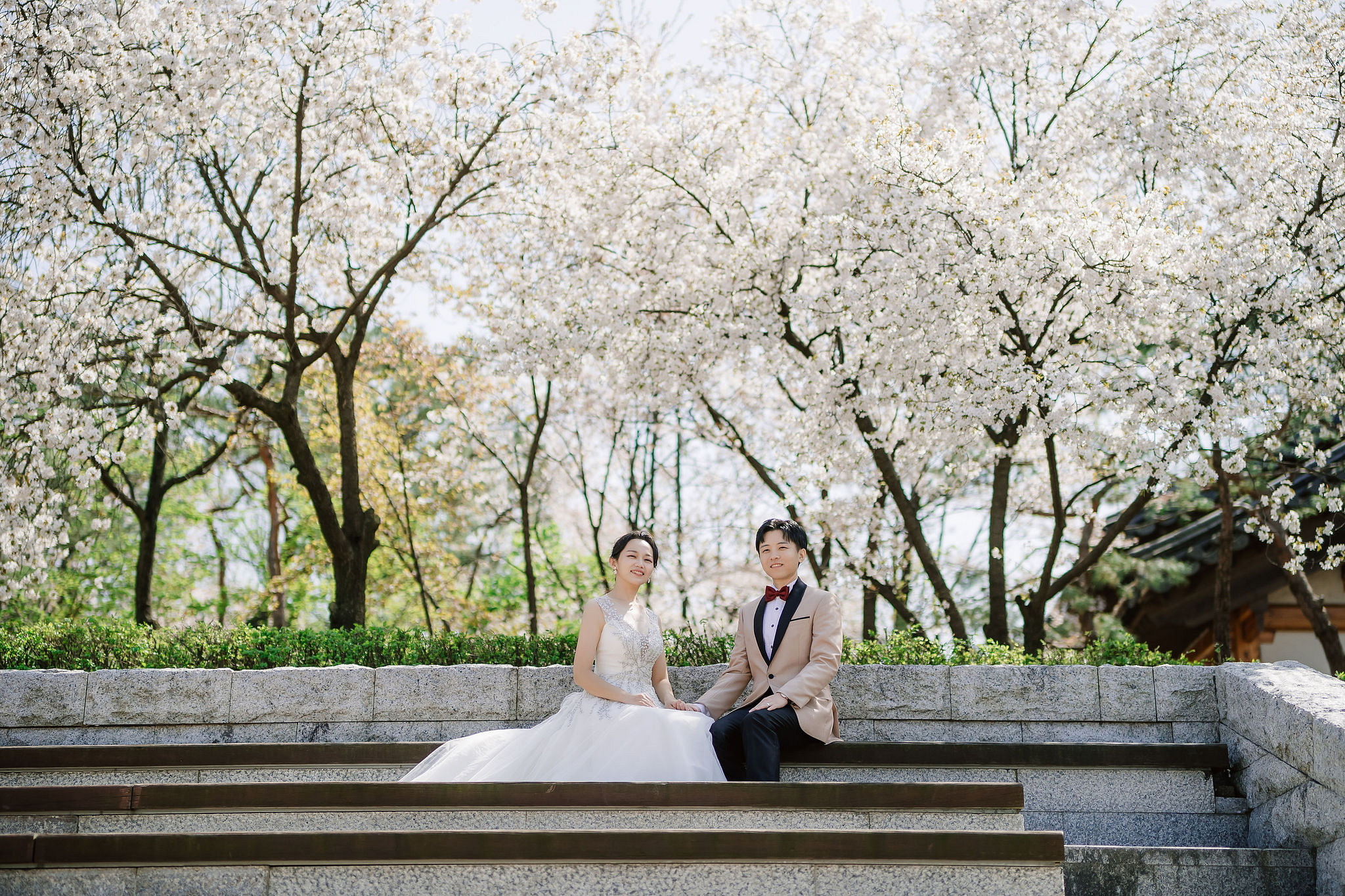 Seoul Pre-Wedding Photoshoot | Seoul Forest, Namsan Tower & Namsangol Hanok Village at Namsan Tower pre-wedding photo