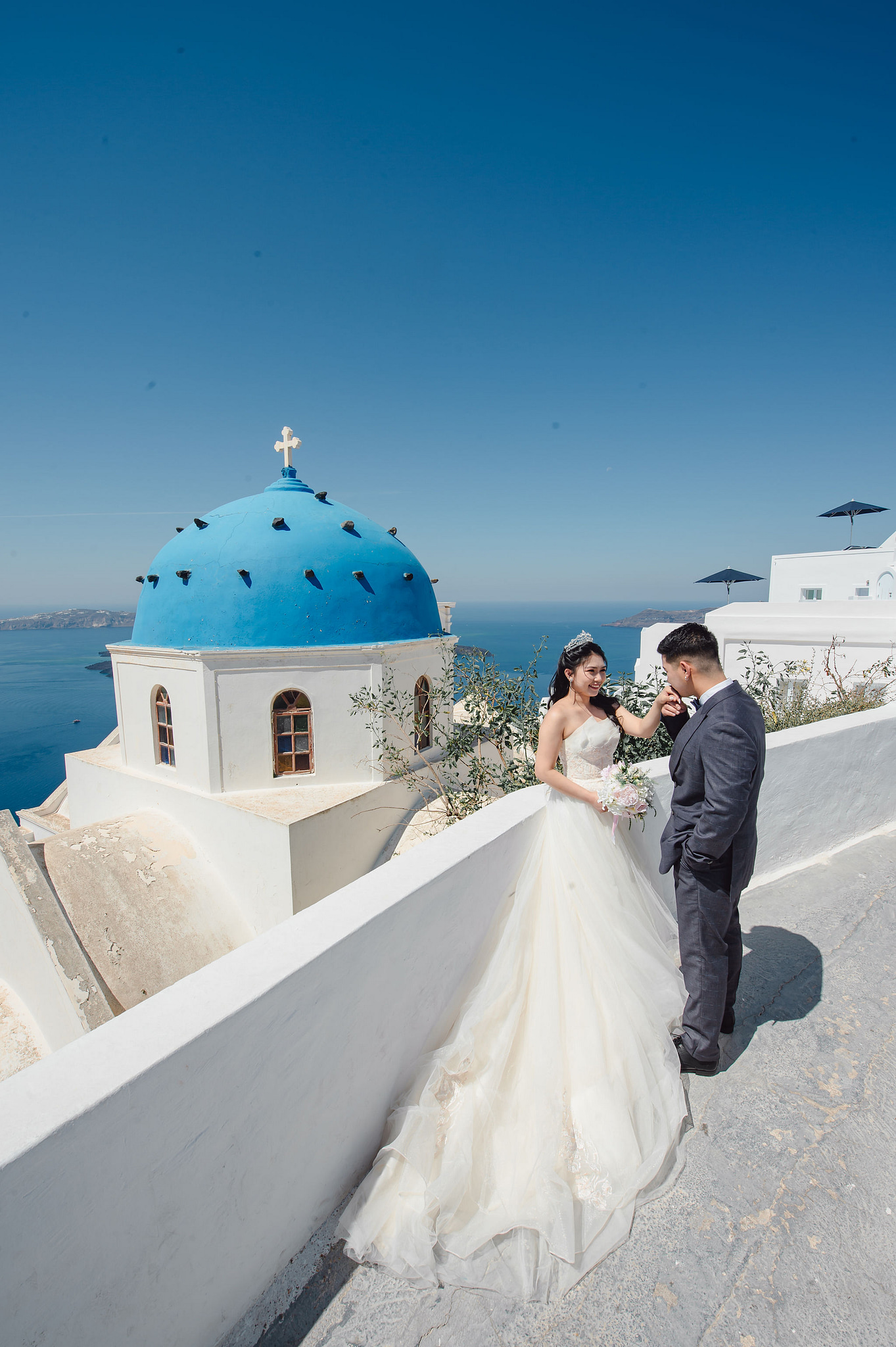Santorini Pre-Wedding Photoshoot | Imerovigli, Firostefani & Finikia at Imerovigli pre-wedding photo