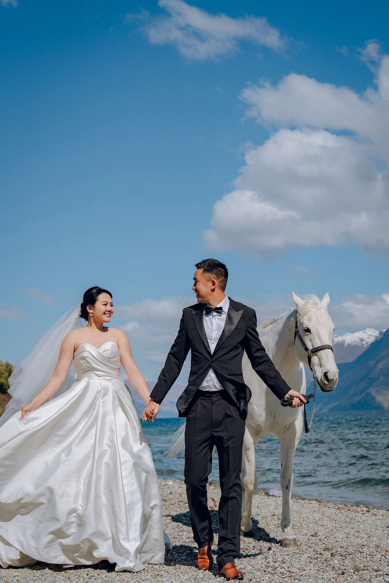 New Zealand Pre-Wedding Photoshoot | Lake Tekapo, Mount Cook, Tasman Glacier & Lake Wakatipu at Lake Wakatipu pre-wedding photo