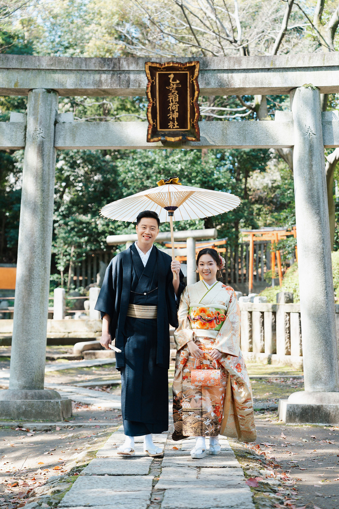 Tokyo & Mt Fuji Pre-Wedding Photoshoot | Tokyo Shrine, Chureito Pagoda & Lake Kawaguchiko at Tokyo Shrine pre-wedding photo