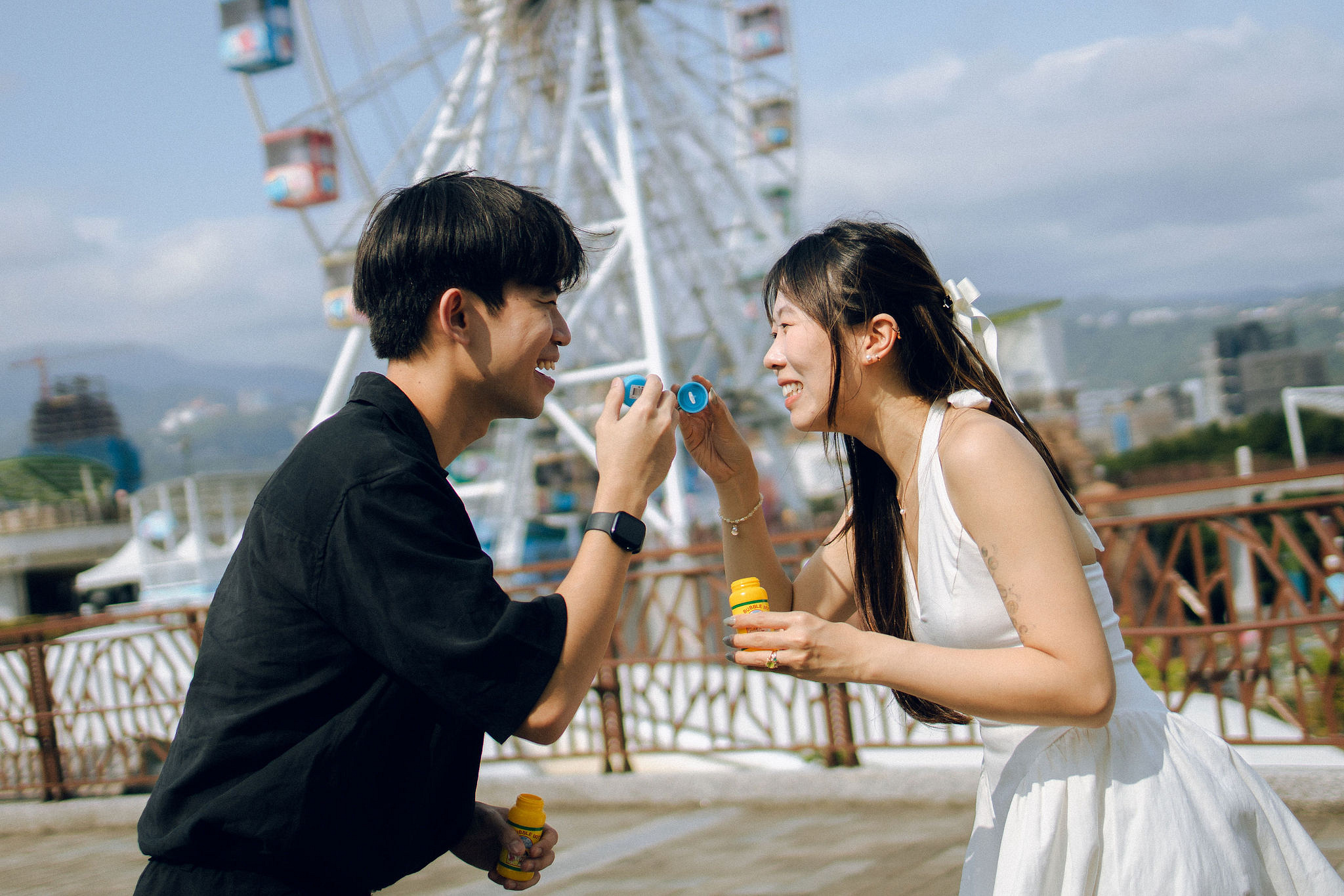 Taiwan Pre-Wedding Photoshoot | Dadaocheng & Children's Amusement Park at Children's Amusement Park pre-wedding photo