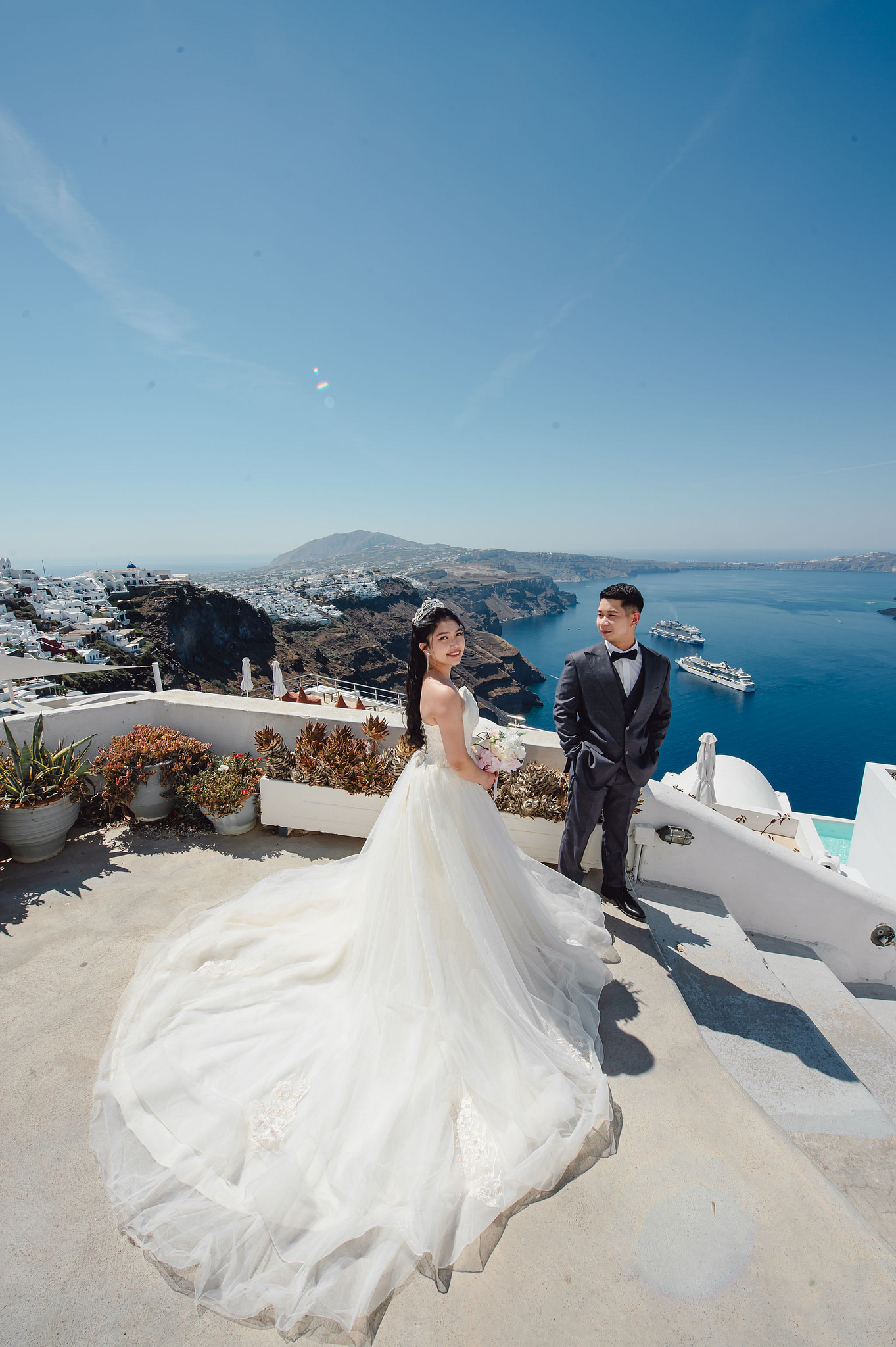 Santorini Pre-Wedding Photoshoot | Imerovigli, Firostefani & Finikia at Imerovigli pre-wedding photo