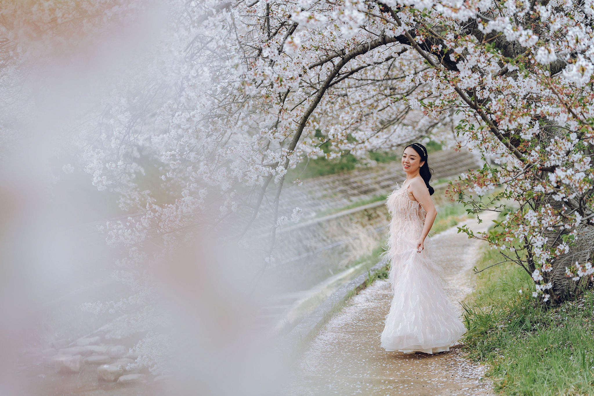 Kyoto Pre-Wedding Photoshoot | Historic Higashiyama Streets, Keage Incline & Nara Park at Keage Incline & Kamo Riverbanks pre-wedding photo