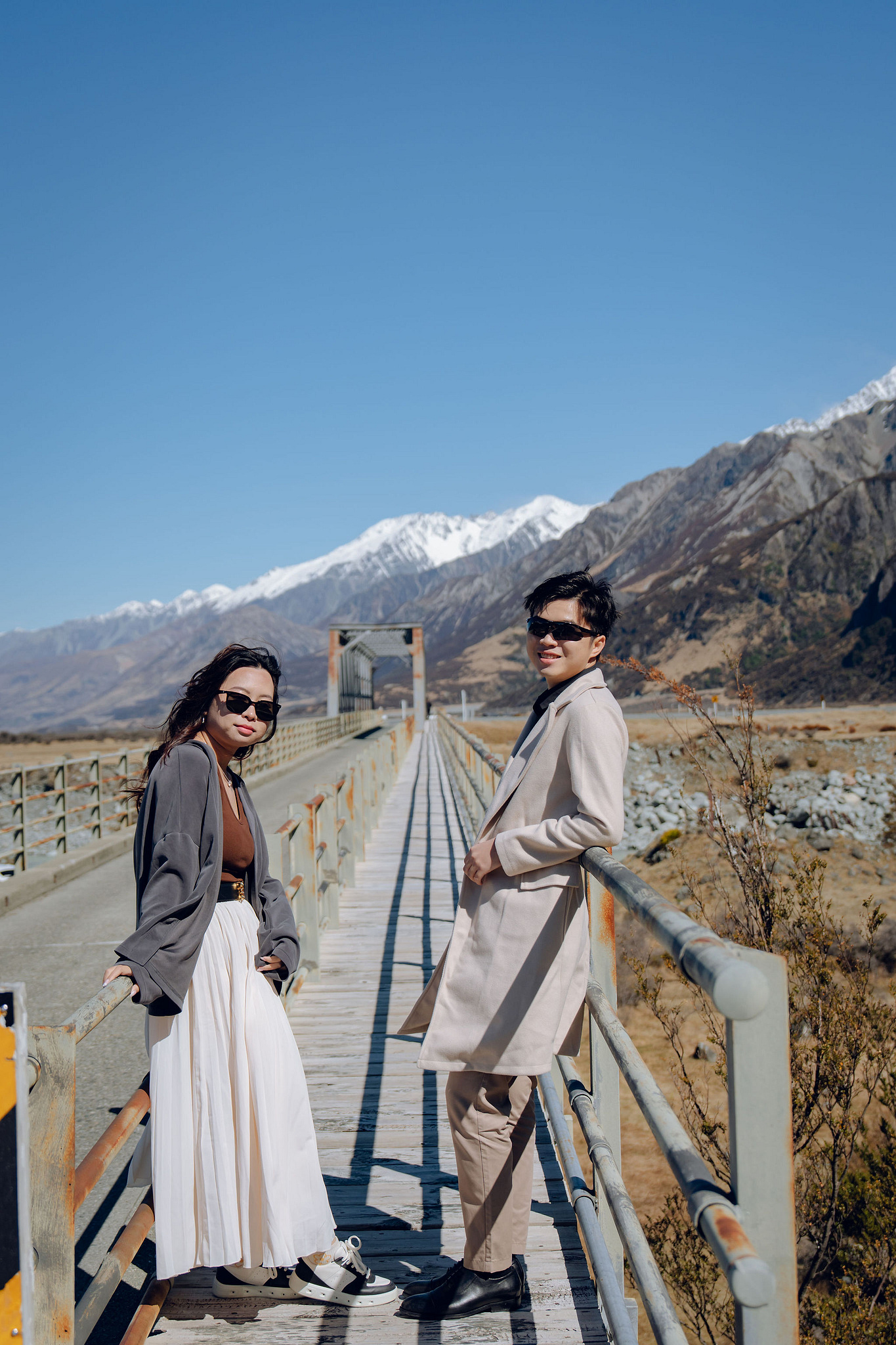 New Zealand Pre-Wedding Photoshoot | Lake Wakatipu, Alta Tarns, Coromandel Peak to Mount Cook at Mount Cook National Park pre-wedding photo