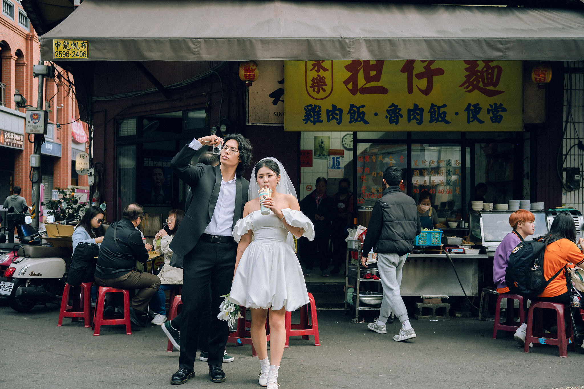 Taiwan Pre-Wedding Photoshoot | Lin Family Mansion, Dadaocheng & Yangmingshan at Dadaocheng pre-wedding photo