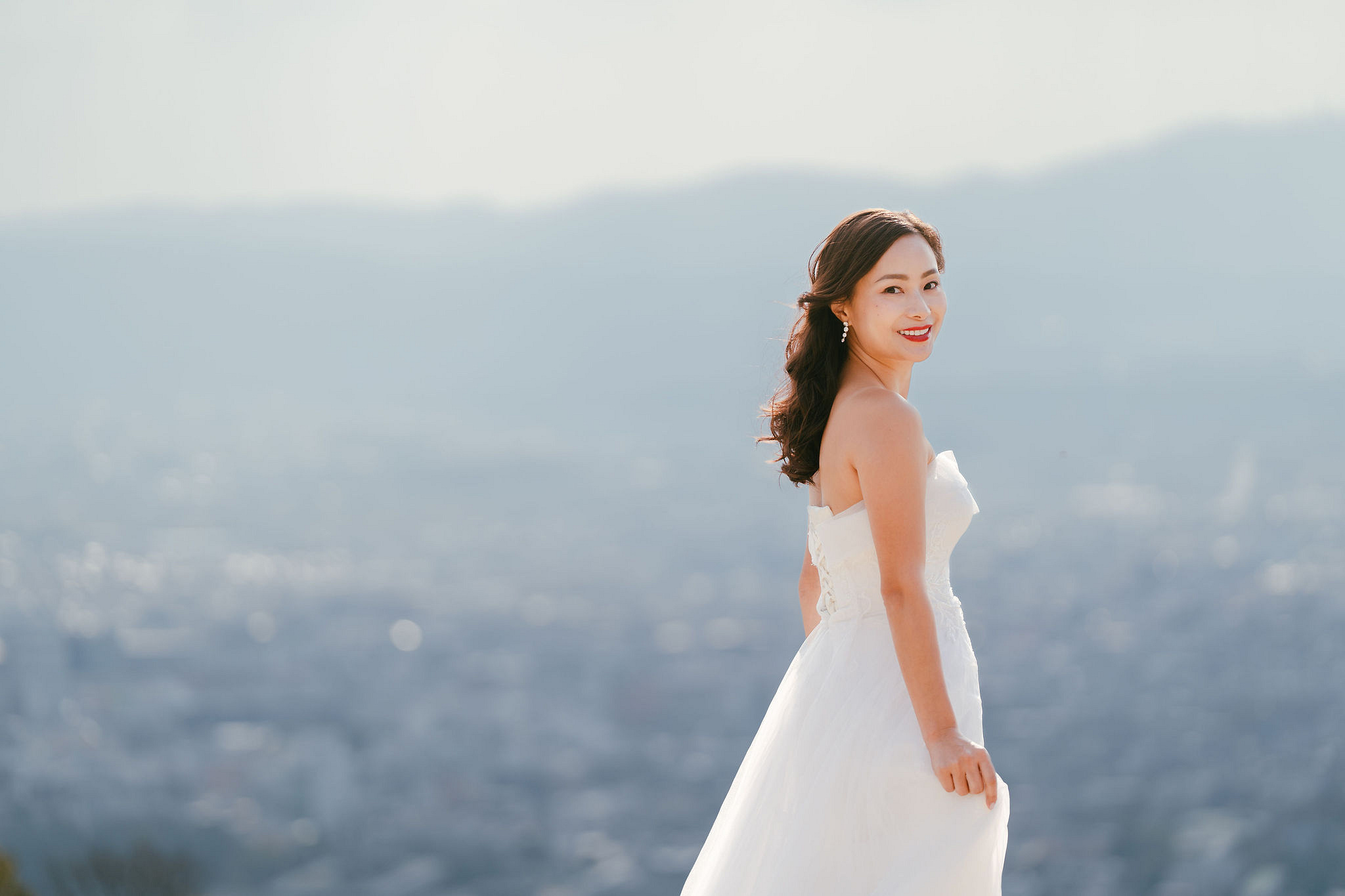 Kyoto Pre-Wedding Photoshoot | Gion Canal, Ninenzaka & Mount Wakakusa at Mount Wakakusa, Nara pre-wedding photo