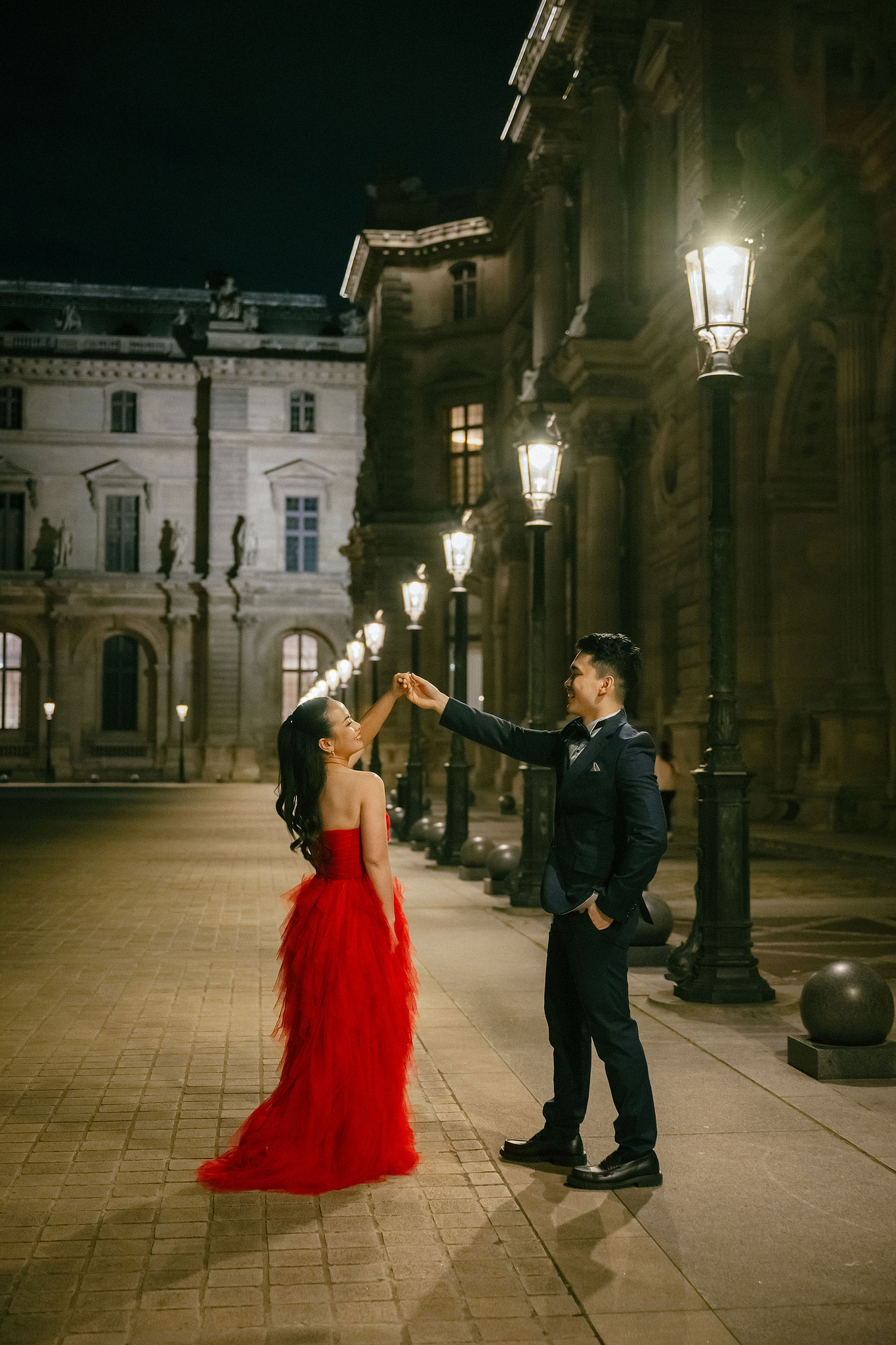 Paris Pre-Wedding Photoshoot | Trocadéro, Vintage Car, Parisian Café, Paris Rooftop & Louvre at Louvre pre-wedding photo