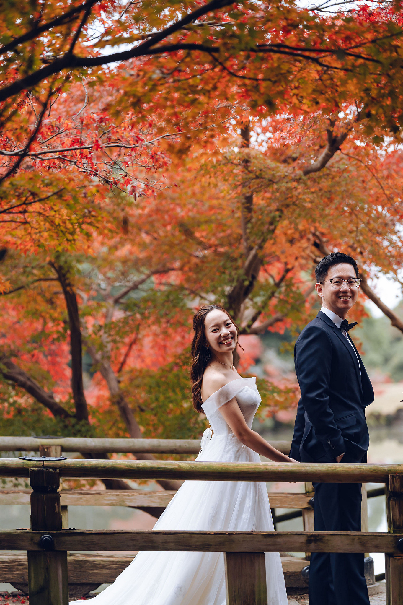 Kyoto Pre-Wedding Photoshoot | Kamo River, Nara Deer Park & Mt. Wakakusa at Nara Deer Park pre-wedding photo