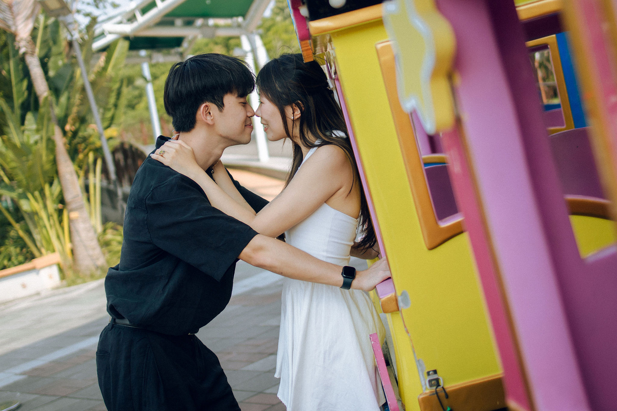 Taiwan Pre-Wedding Photoshoot | Dadaocheng & Children's Amusement Park at Children's Amusement Park pre-wedding photo