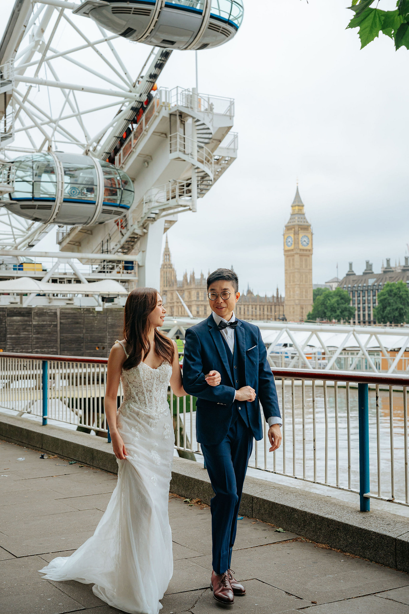 London Pre-Wedding Photoshoot | Westminster, Big Ben & the London Eye at Westminster pre-wedding photo