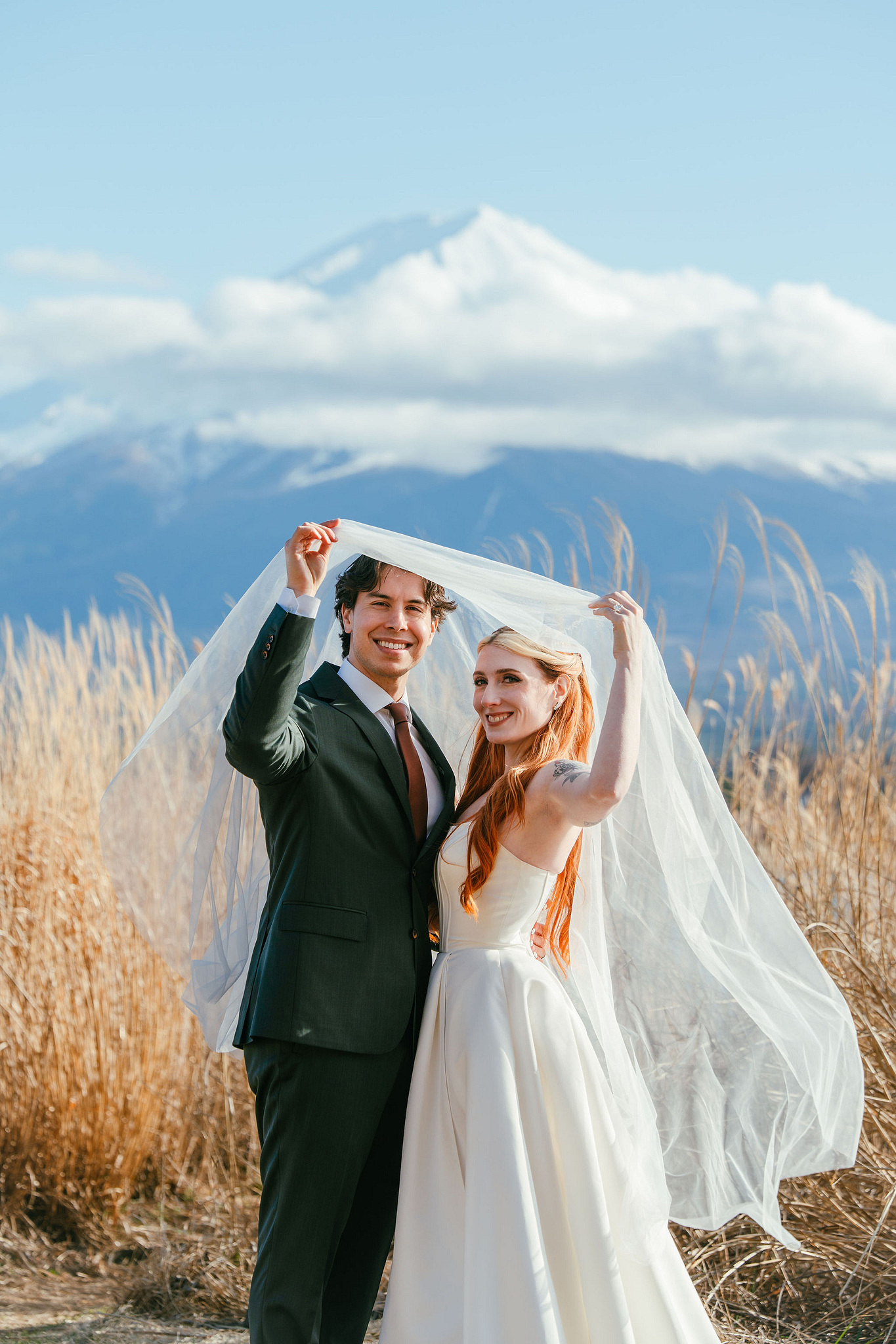 Tokyo & Mt. Fuji Pre-Wedding Photoshoot | Tokyo Garden Shrine, Lake Kawaguchiko & Shinjuku Street at Lake Kawaguchiko pre-wedding photo
