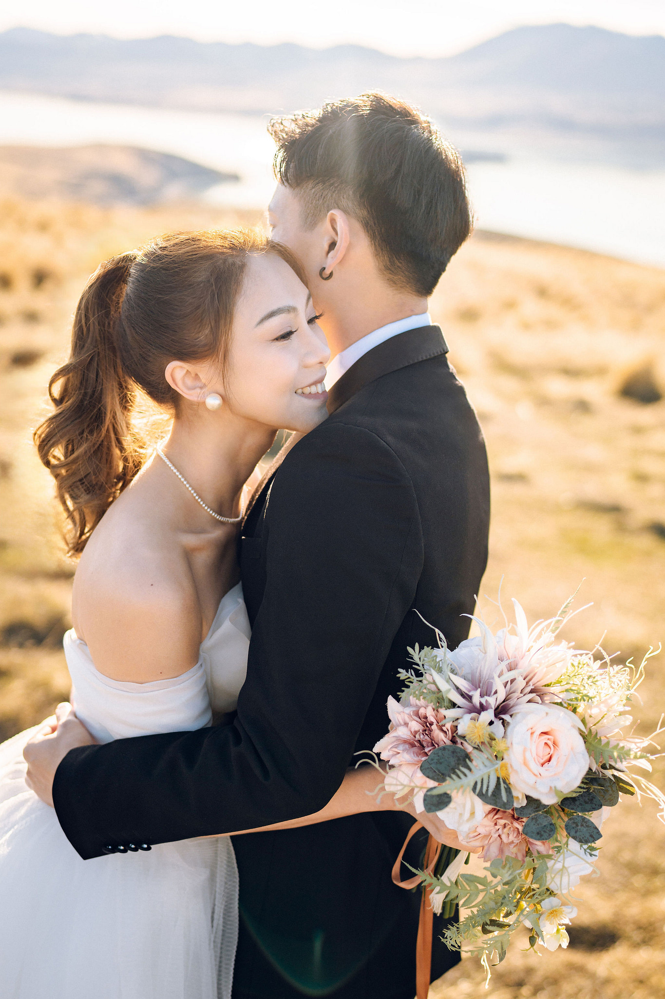 New Zealand Pre-Wedding Photoshoot | Alpaca Farm, Mt John, Lake Tekapo, Mount Cook National Park, Glacier Lake & Omarama Clay Cliffs at Alpaca Farm & Mt John pre-wedding photo