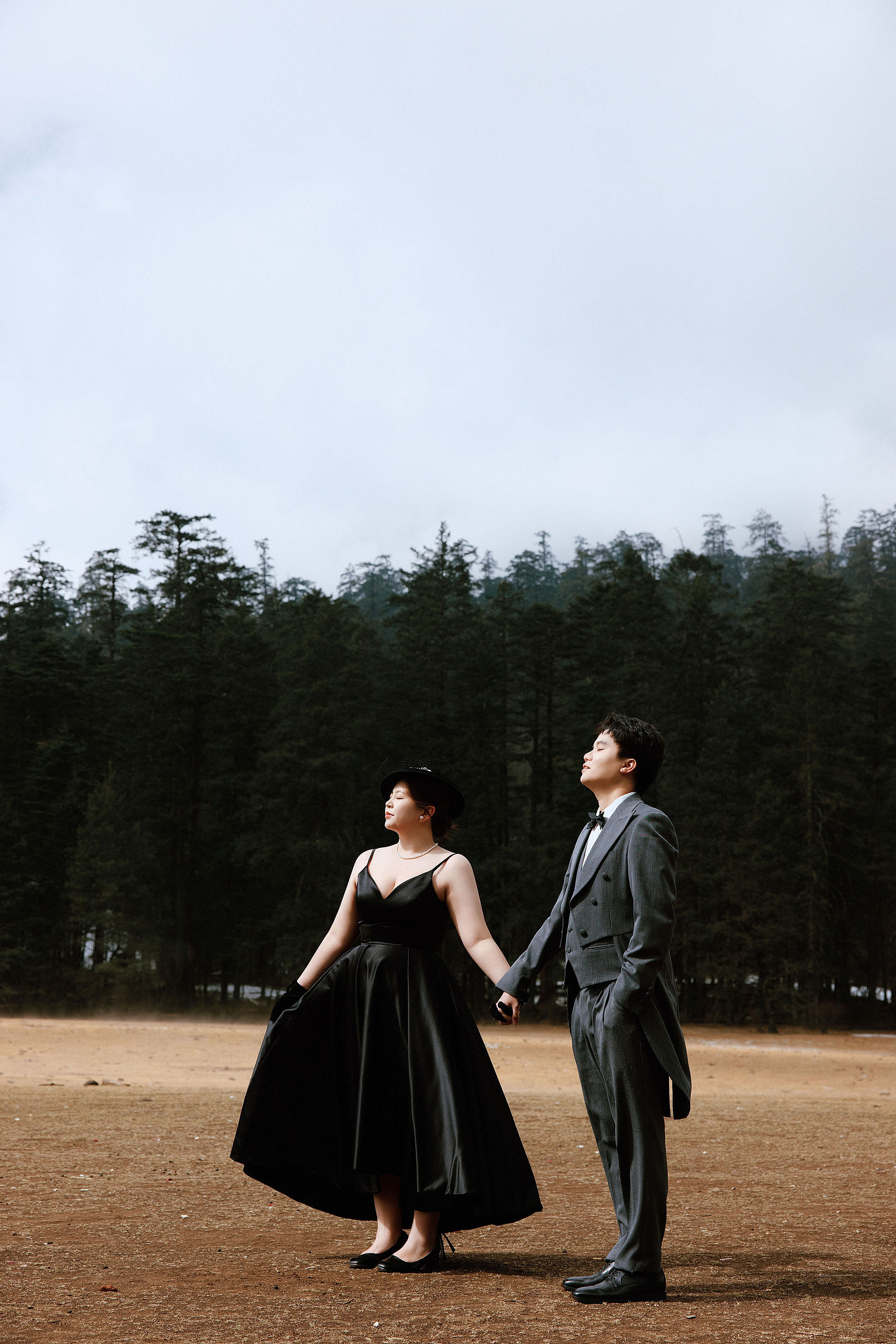 Lijiang Pre-Wedding Photoshoot | Spruce Meadow, Blue Moon Valley & Alpine Lake at Spruce Meadow pre-wedding photo