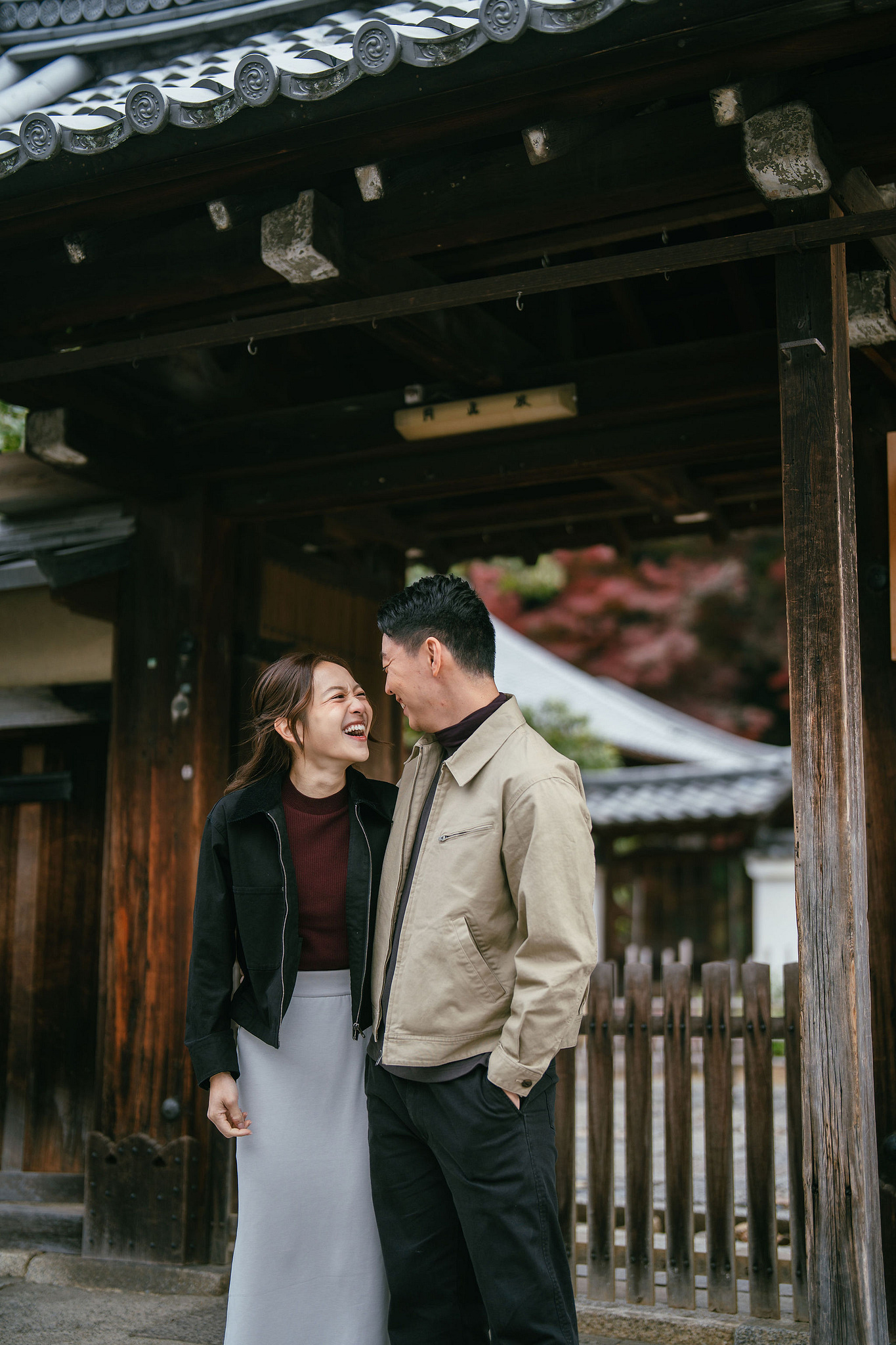 Kyoto Pre-Wedding Photoshoot | Ninenzaka, Nara Deer Park & Mt. Wakakusa at Ninenzaka pre-wedding photo