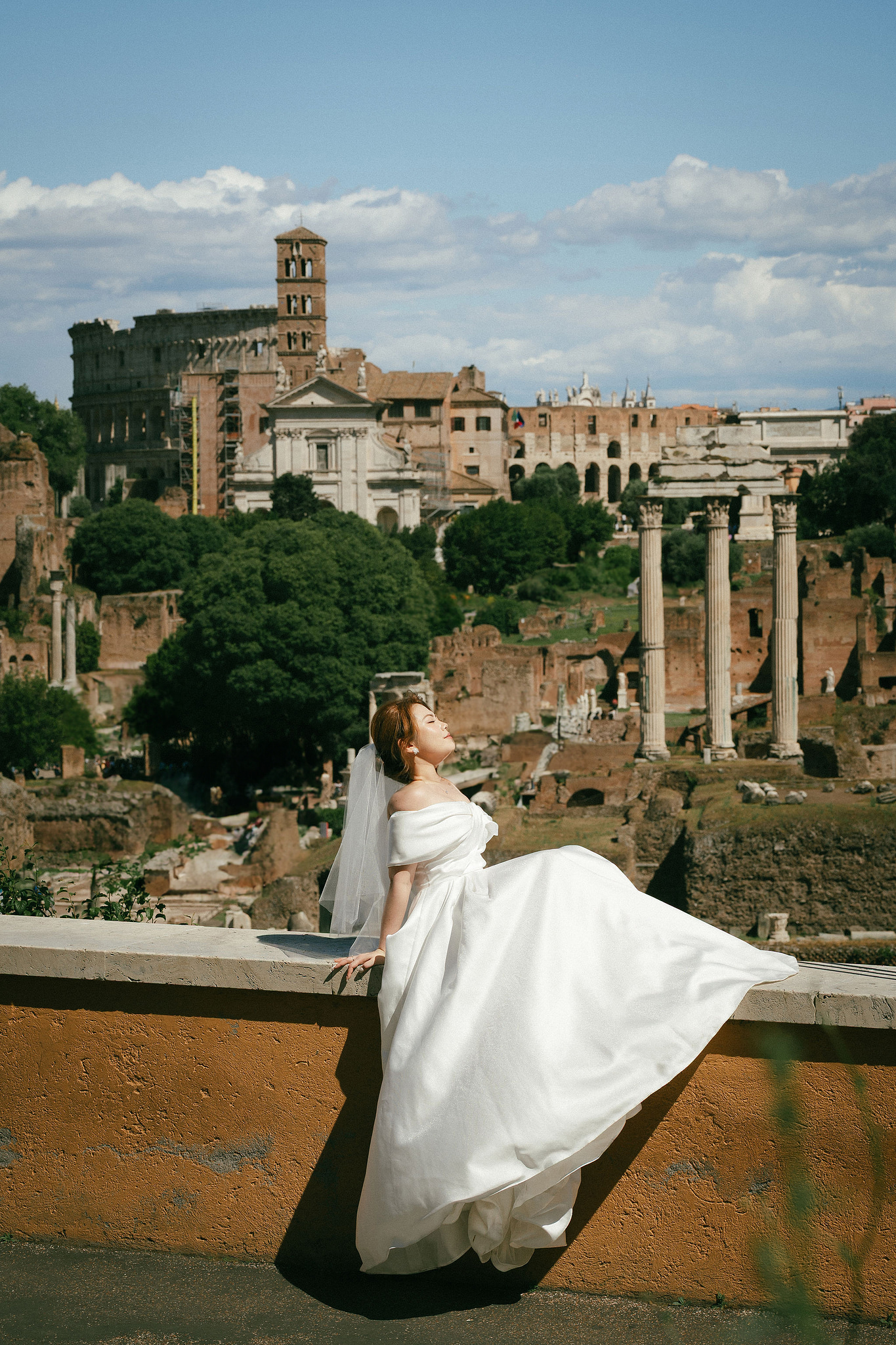 Rome Pre-Wedding Photoshoot | Rome Streets, Capitoline Hill, Basilica of St. Anthony, Villa Borghese & Giardino di Sant’Alessio at Capitoline Hill pre-wedding photo
