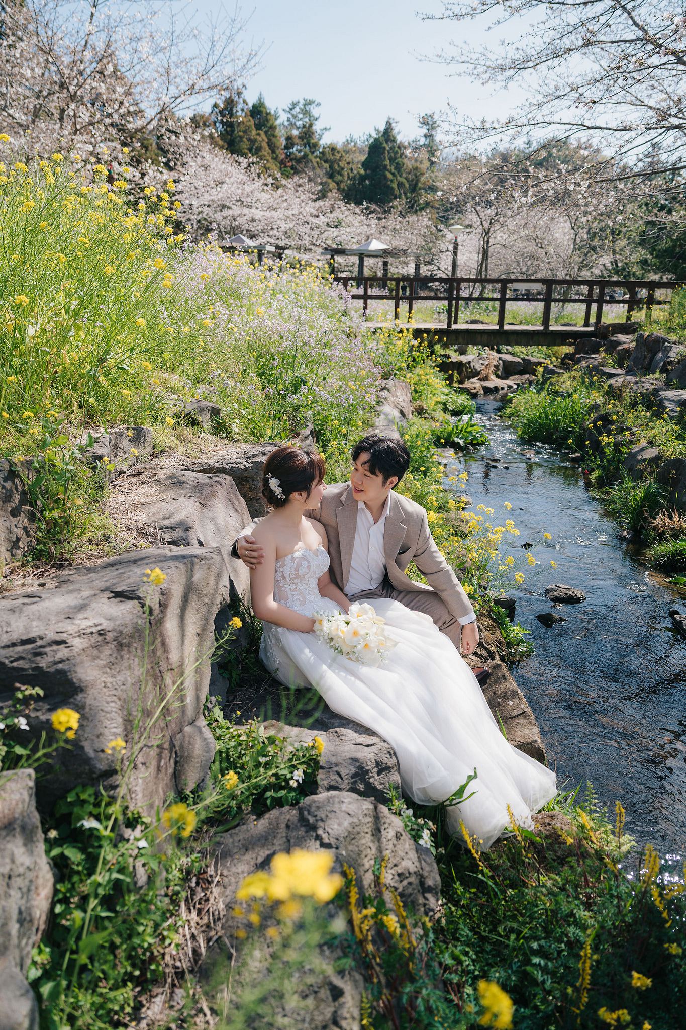 Jeju Pre-Wedding Photoshoot | Wangimae Forest, Yerae Ecological Park & Geumneung Beach at Yerae Ecological Park pre-wedding photo