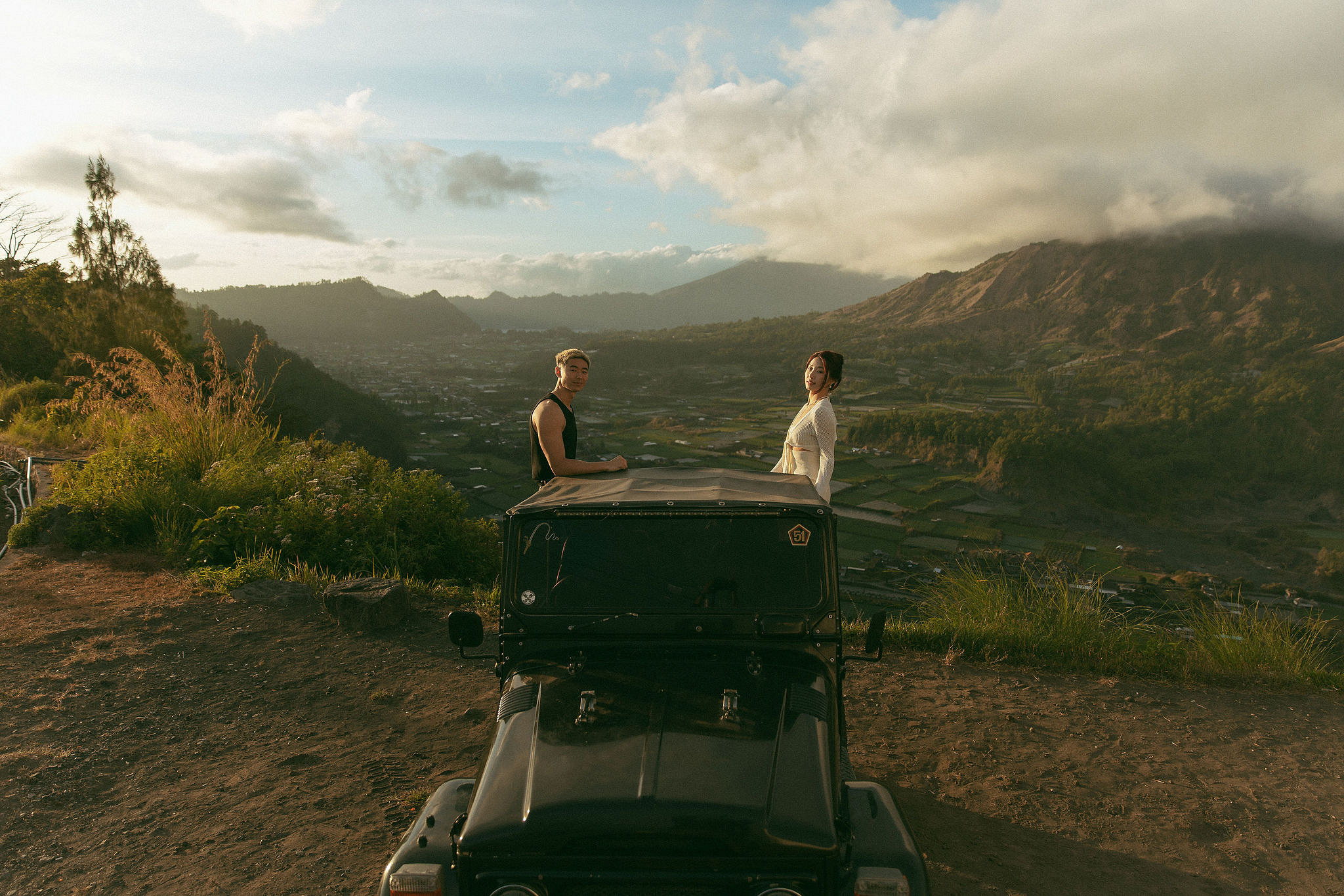 Bali Pre-Wedding Photoshoot | Mt. Batur Pinggan Village, Gelato Diner & Black Sand Beach at Mt. Batur - Pinggan Village   pre-wedding photo