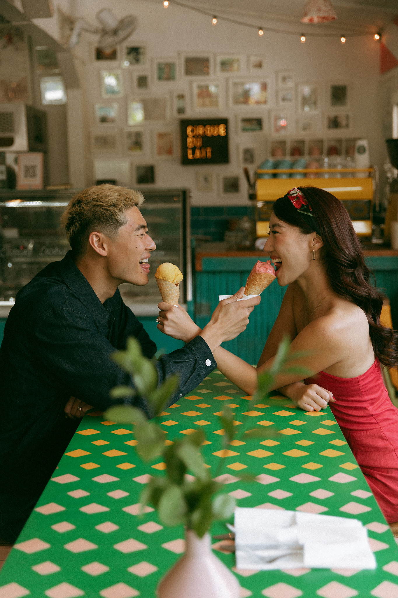 Bali Pre-Wedding Photoshoot | Mt. Batur Pinggan Village, Gelato Diner & Black Sand Beach at Restaurant   pre-wedding photo