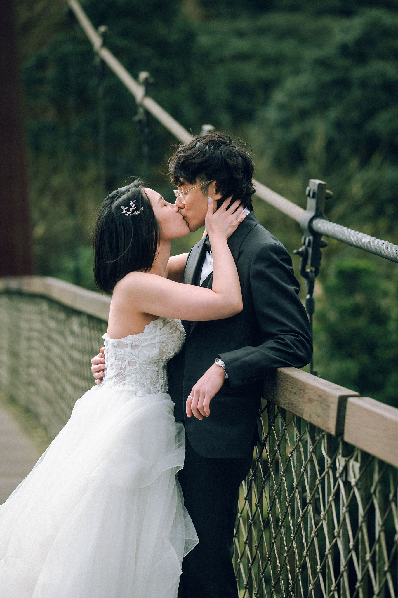 Taiwan Pre-Wedding Photoshoot | Ximending, Lengshuikeng & Jiufen at Leng Shui Keng pre-wedding photo
