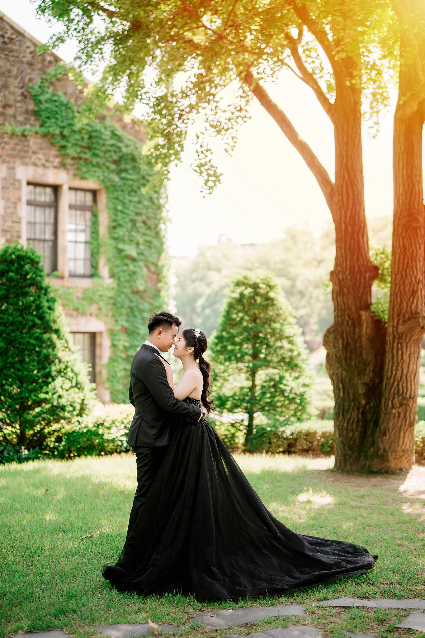 Seoul Pre-Wedding Photoshoot | Haneul Park, Yonsei University & Yeonnam-dong at Yonsei University pre-wedding photo