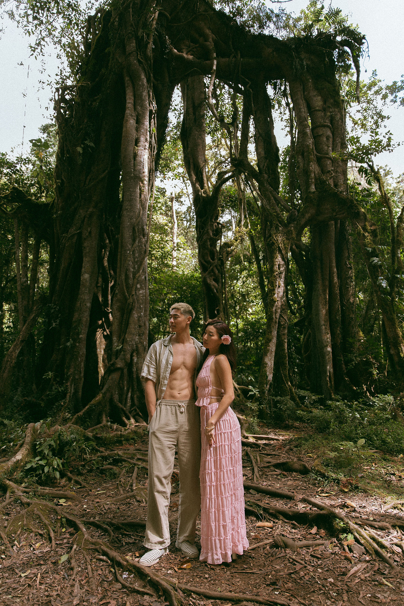 Bali Pre-Wedding Photoshoot | Lake Tamblingan, Kebun Raya Botanic Gardens & Blangsinga Waterfall at Botanic Gardens pre-wedding photo