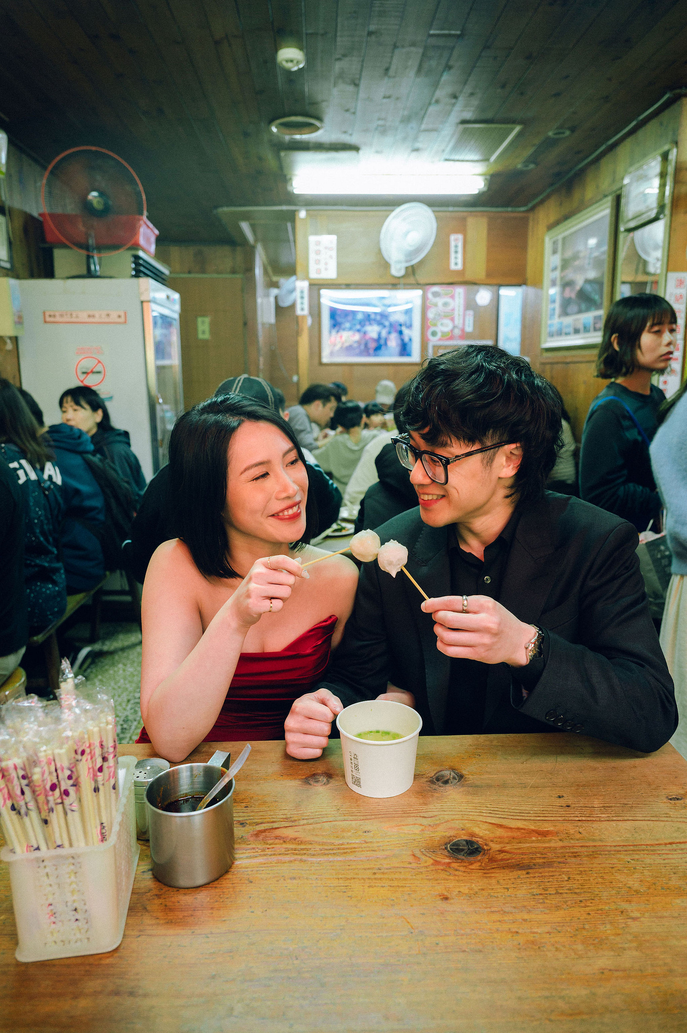 Taiwan Pre-Wedding Photoshoot | Ximending, Lengshuikeng & Jiufen at Jiufen pre-wedding photo