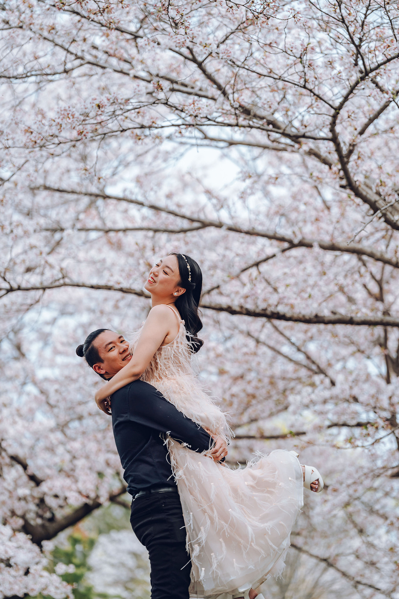 Kyoto Pre-Wedding Photoshoot | Historic Higashiyama Streets, Keage Incline & Nara Park at Keage Incline & Kamo Riverbanks pre-wedding photo