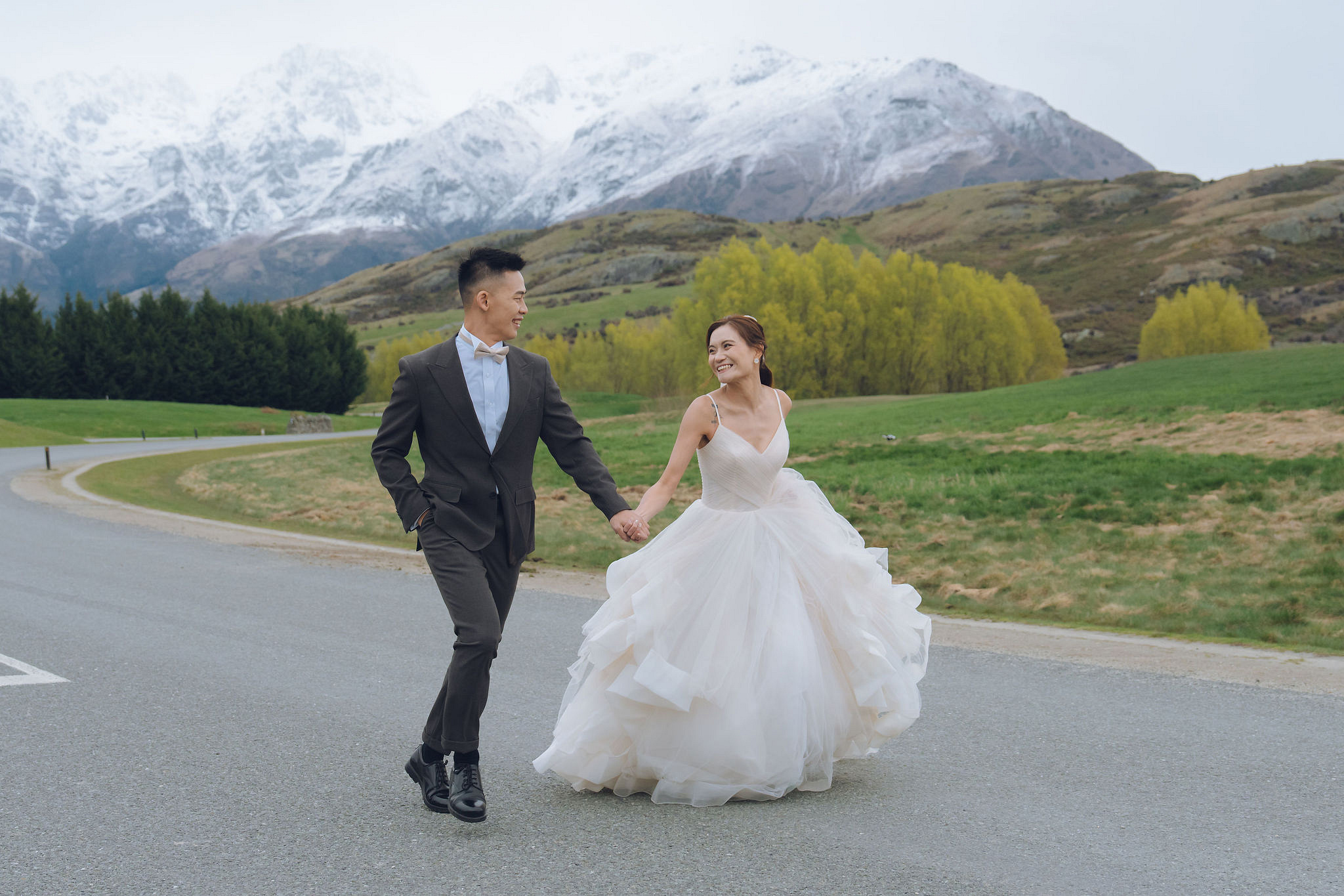 New Zealand Pre-Wedding Photoshoot | Queenstown, Lake Wakatipu, Skippers Canyon & Arrowtown at Queenstown Highway pre-wedding photo