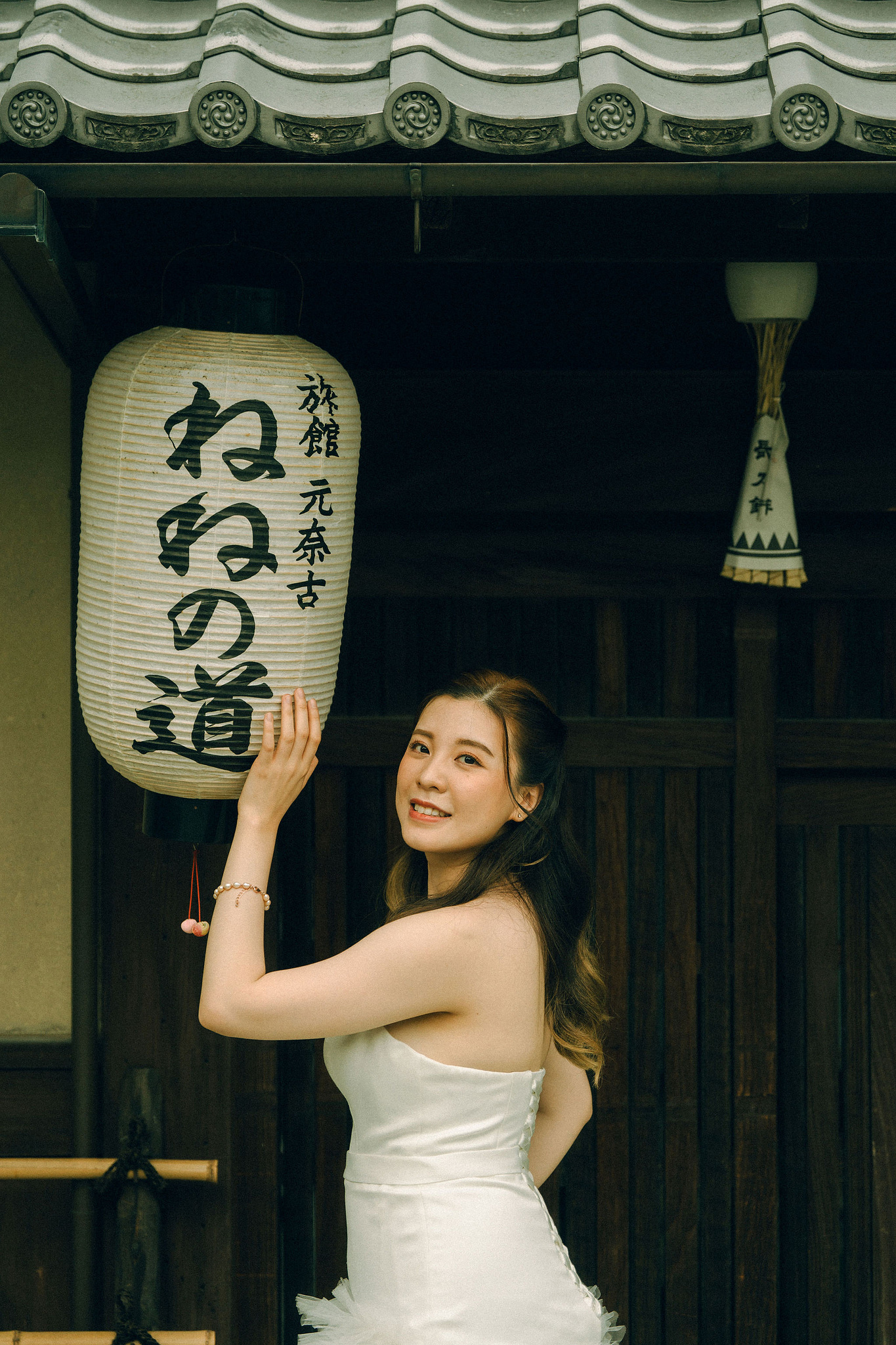 Kyoto Pre-Wedding Photoshoot | Fushimi Inari, Gion & Nara Park at Gion District & Historic Streets pre-wedding photo