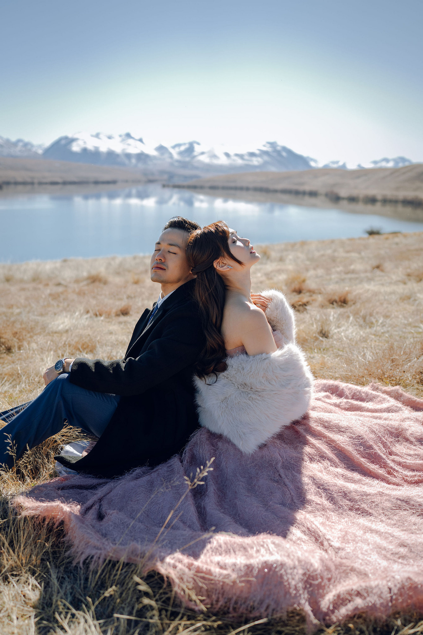 New Zealand Pre-Wedding Photoshoot | Coromandel Peak, Lake Wakatipu & Queenstown, Skippers Canyon, Lake Tekapo, Mount Cook National Park & Glacier at Lake Wakatipu & Queenstown pre-wedding photo