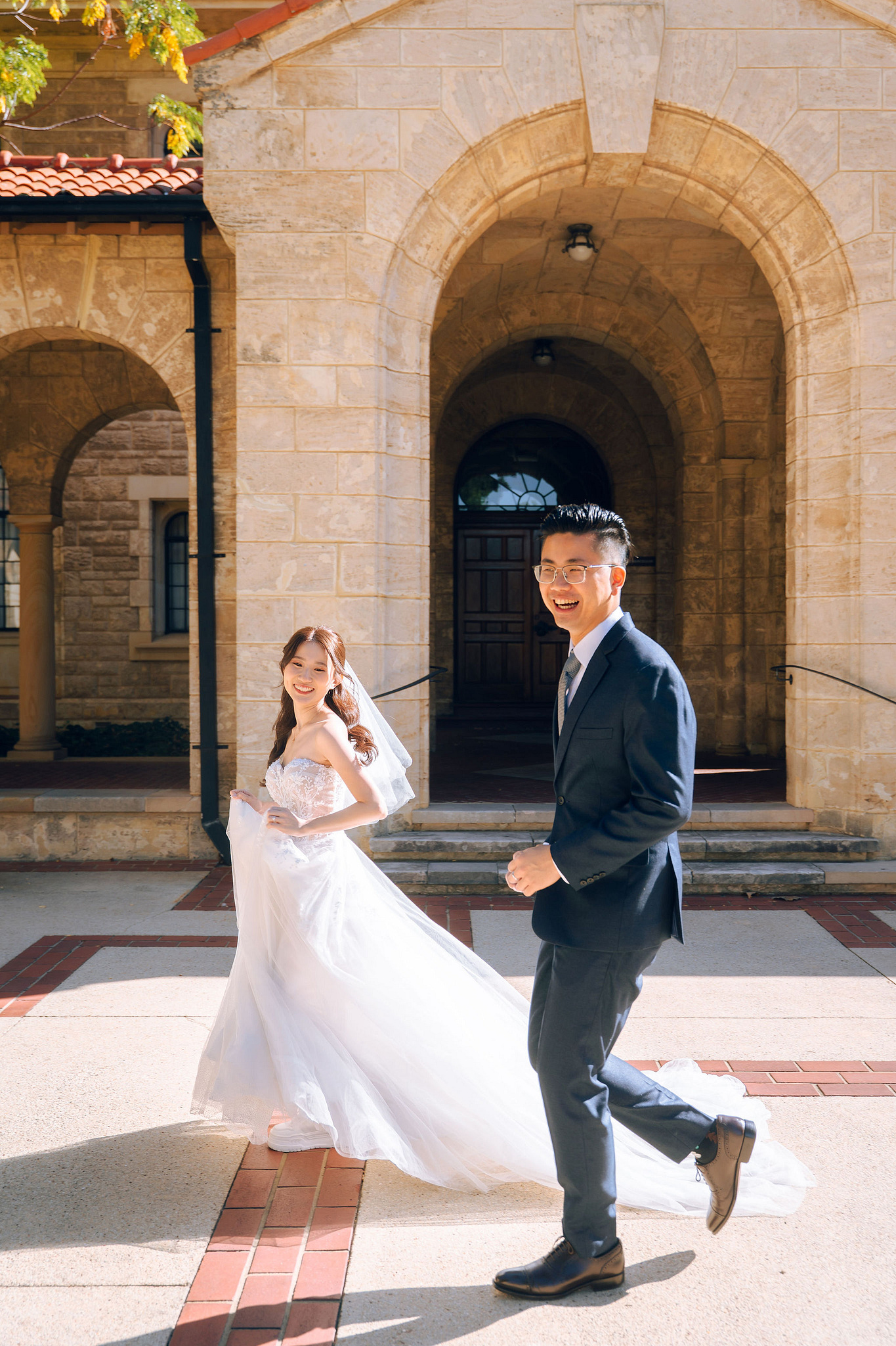 Perth Pre-Wedding Photoshoot | Lancelin, State Buildings & UWA at University of Western Australia pre-wedding photo